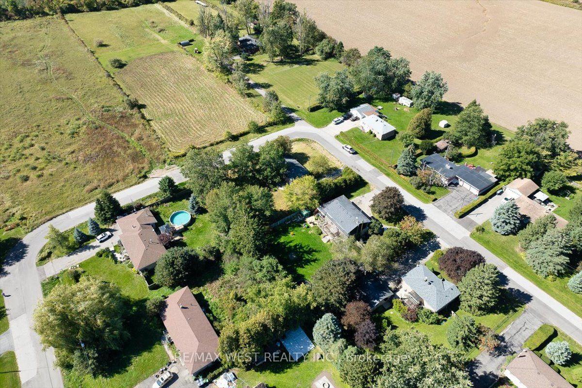 Photo 9 of 17 Heather Street, Caledon, Rural Caledon — HOMEH