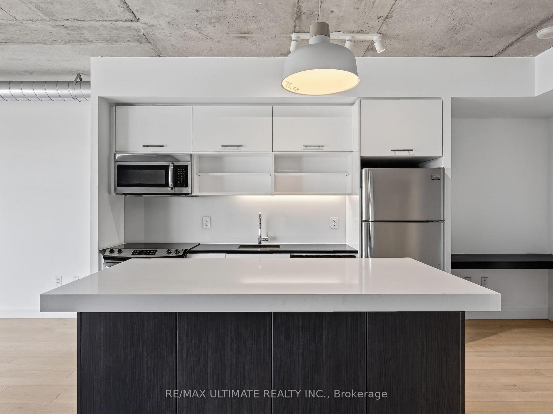Photo 8 of Unit 701, 32 Trolley Crescent, Toronto, Moss Park — HOMEH