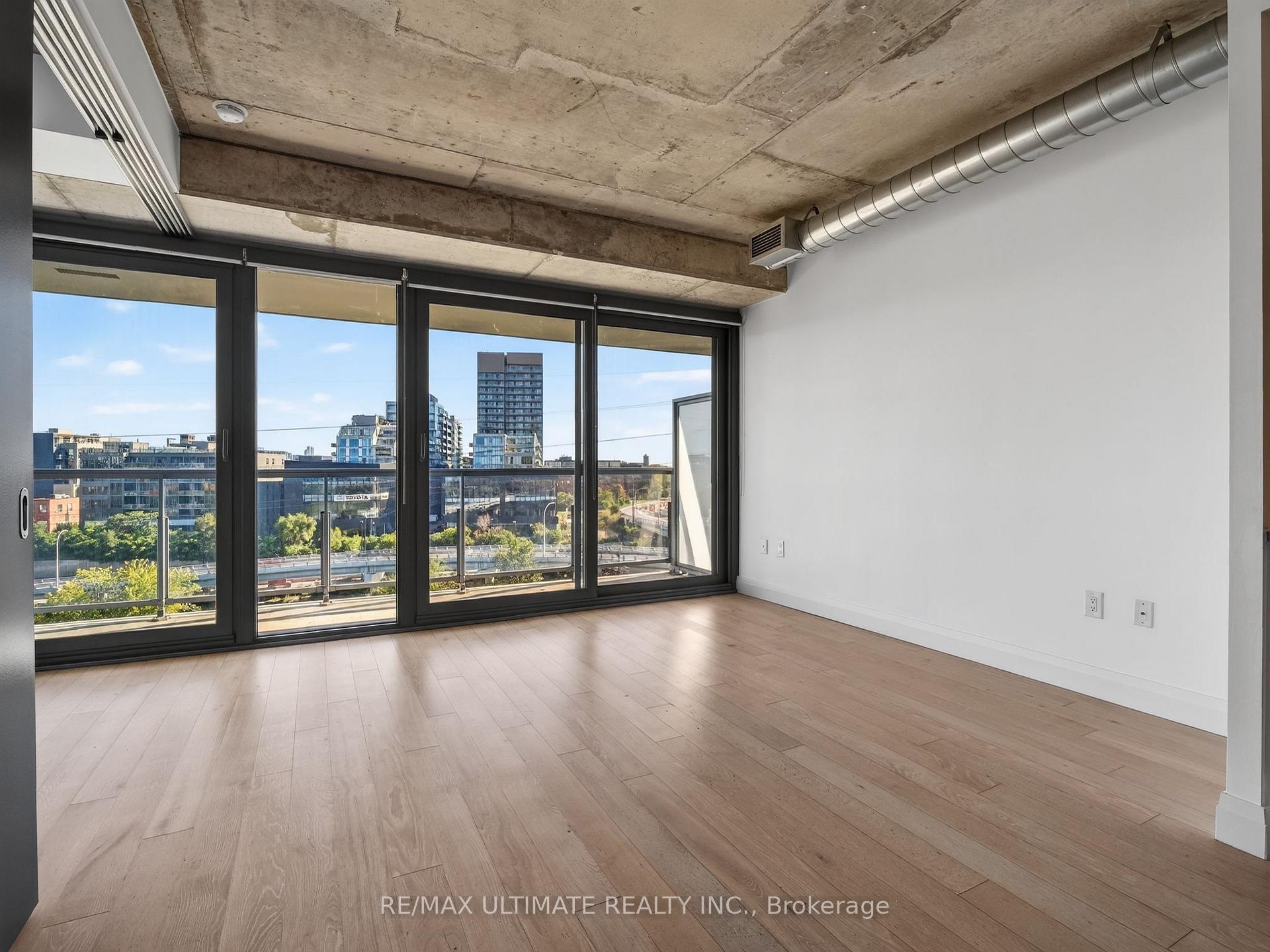 Photo 11 of Unit 701, 32 Trolley Crescent, Toronto, Moss Park — HOMEH