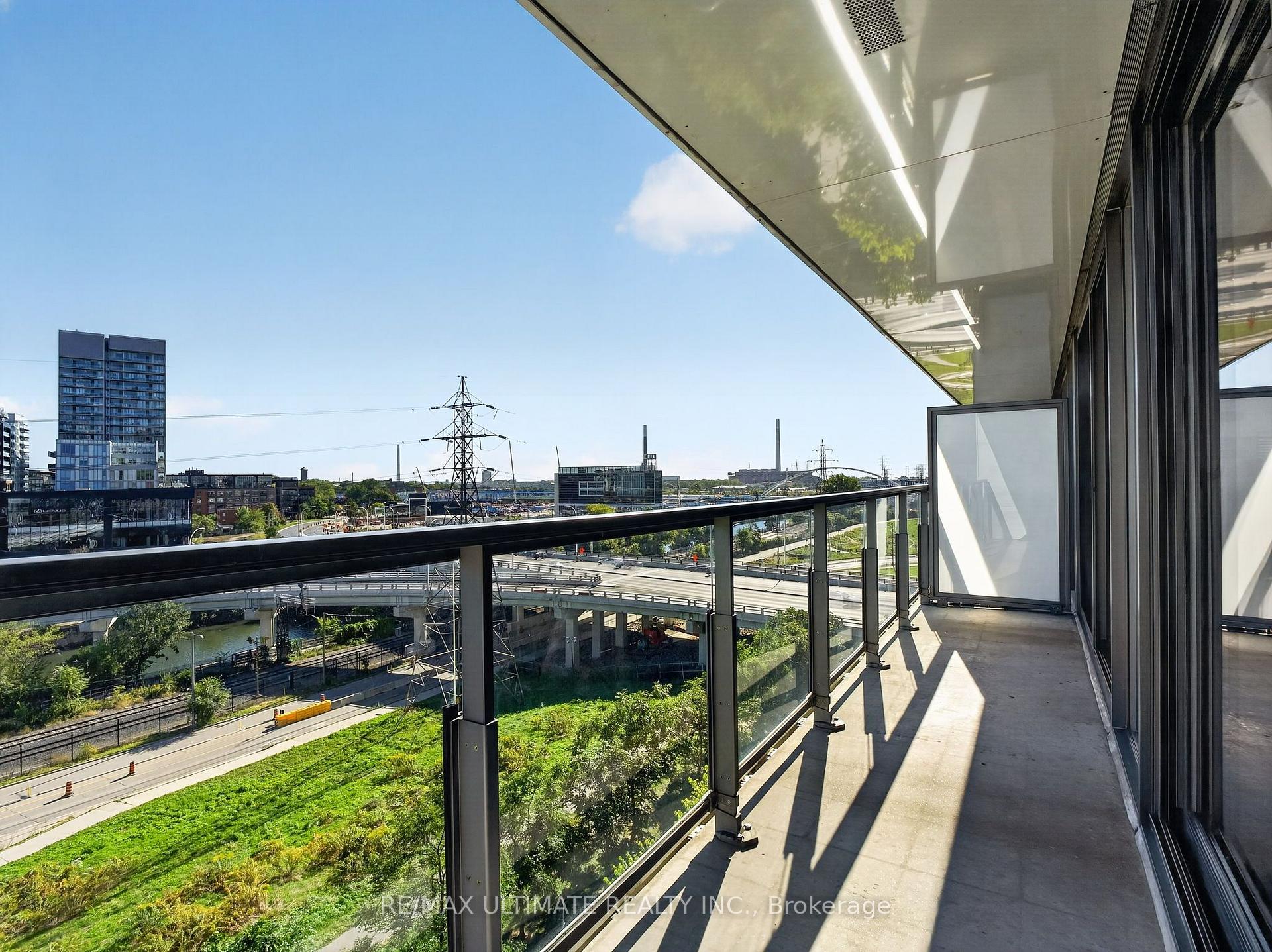 Photo 32 of Unit 701, 32 Trolley Crescent, Toronto, Moss Park — HOMEH