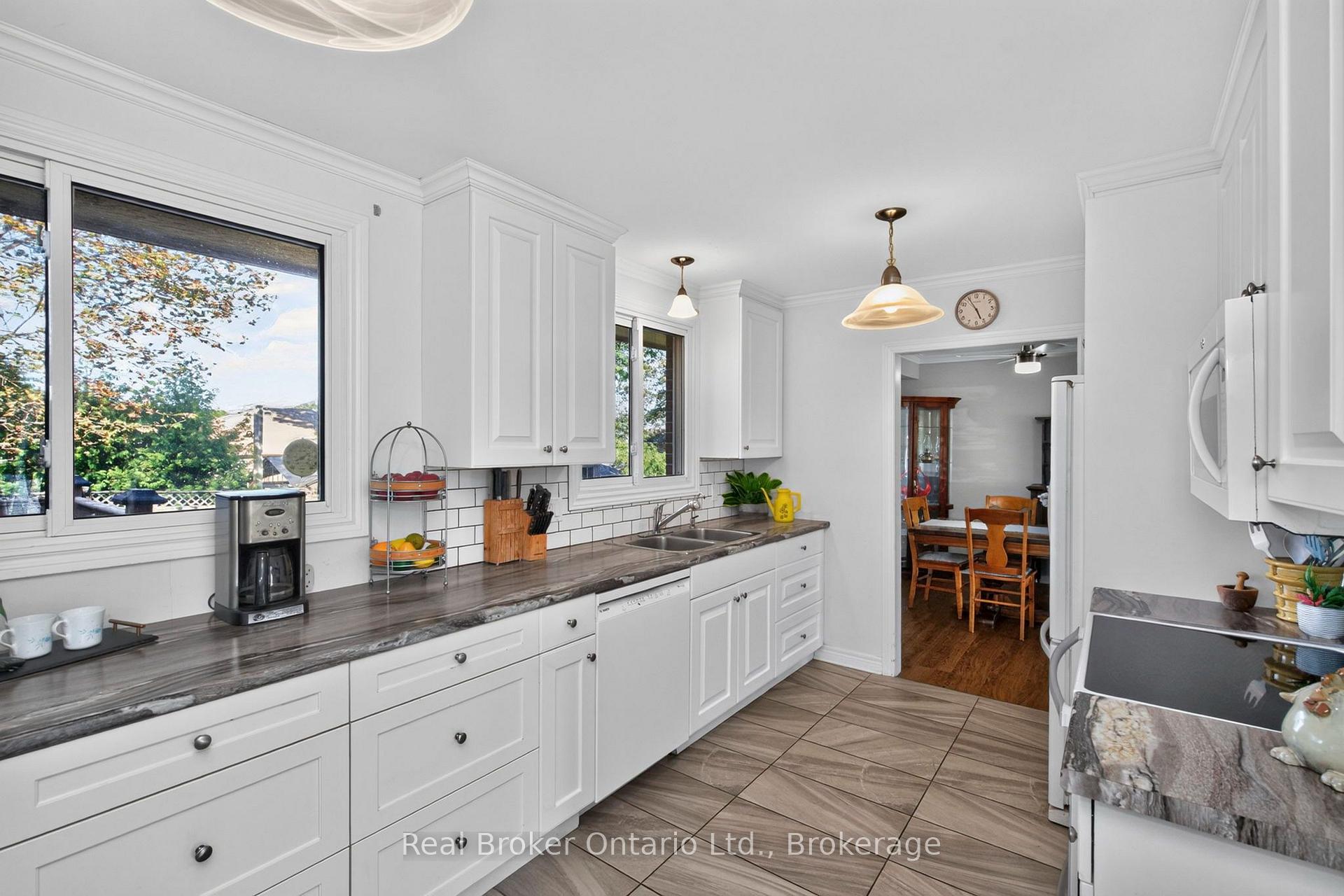 Photo 4 of 413 Cornell Drive, Midland — HOMEH