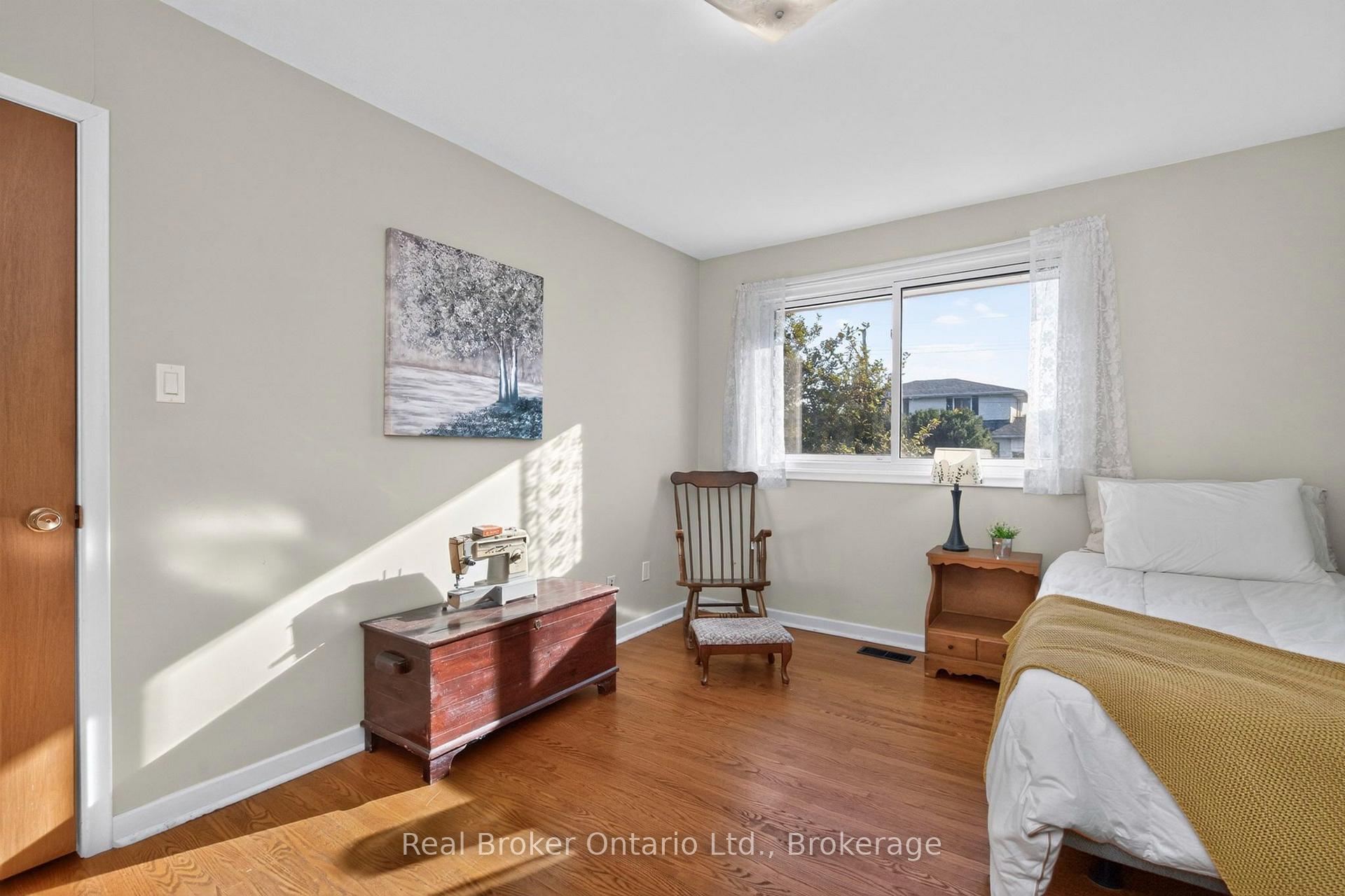 Photo 13 of 413 Cornell Drive, Midland — HOMEH