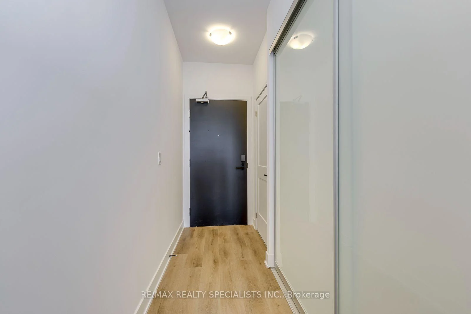 Photo 7 of Unit 2210A, 115 Nipissing Road, Milton, Old Milton — HOMEH