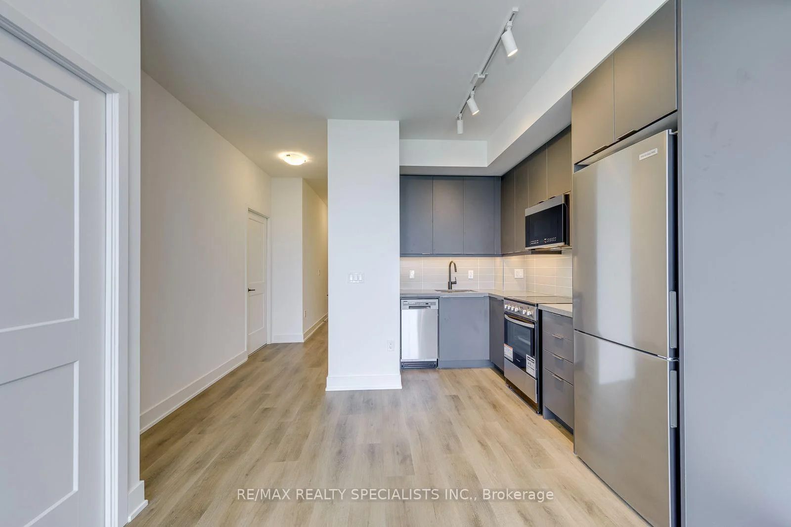 Photo 8 of Unit 2210A, 115 Nipissing Road, Milton, Old Milton — HOMEH