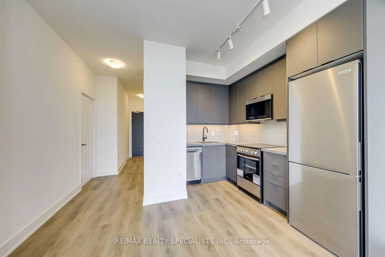 Photo 9 of Unit 2210A, 115 Nipissing Road, Milton, Old Milton — HOMEH