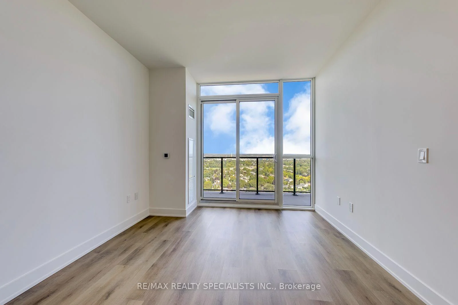 Photo 12 of Unit 2210A, 115 Nipissing Road, Milton, Old Milton — HOMEH