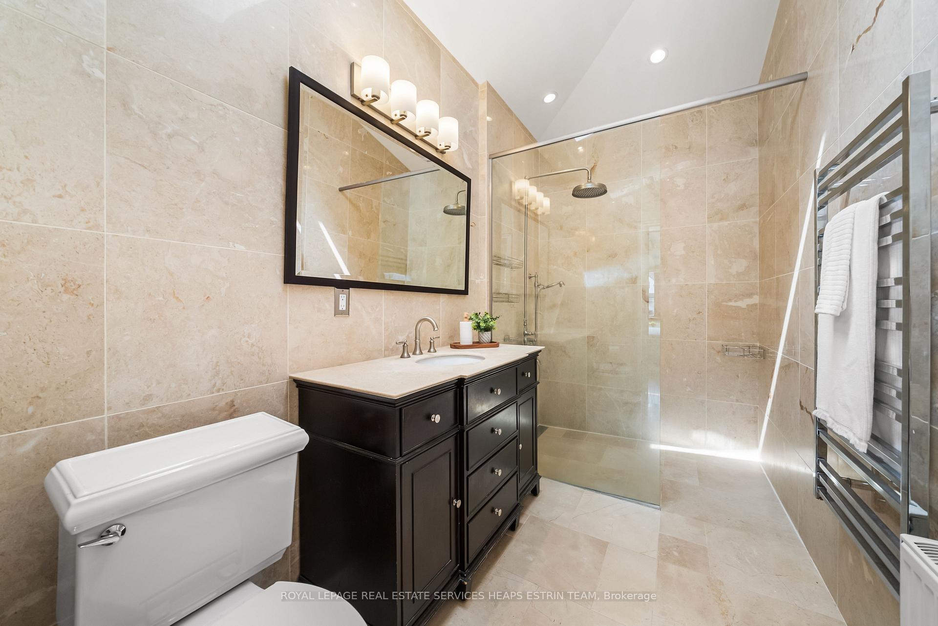 Photo 13 of 112 Southvale Drive, Toronto, Leaside — HOMEH
