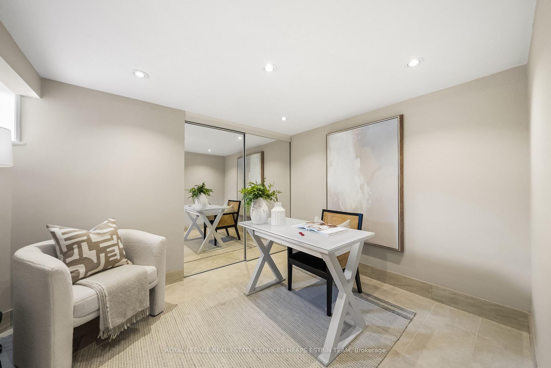 Photo 20 of 112 Southvale Drive, Toronto, Leaside — HOMEH