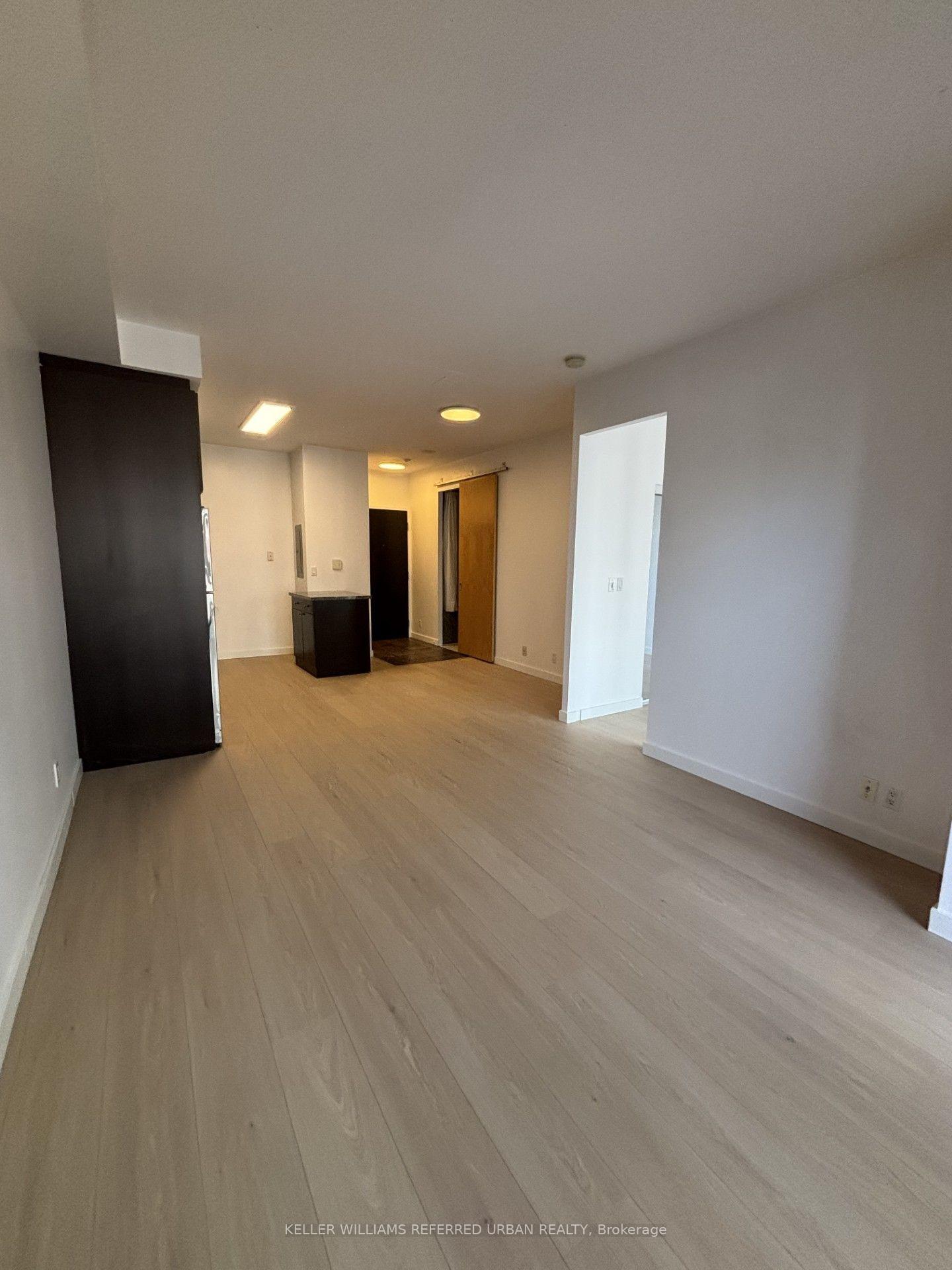 Photo 4 of Unit 504, 1 Shaw Street, Toronto, Niagara — HOMEH