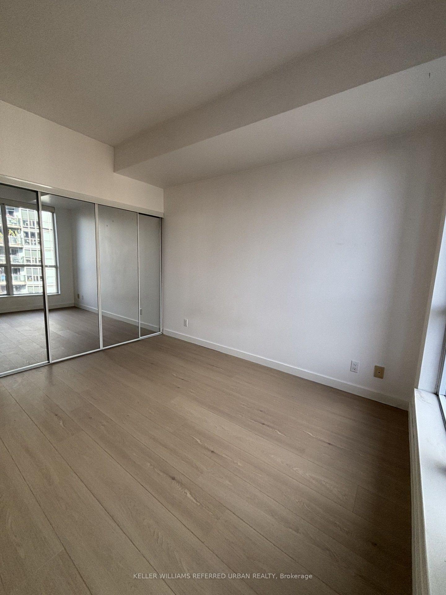 Photo 9 of Unit 504, 1 Shaw Street, Toronto, Niagara — HOMEH