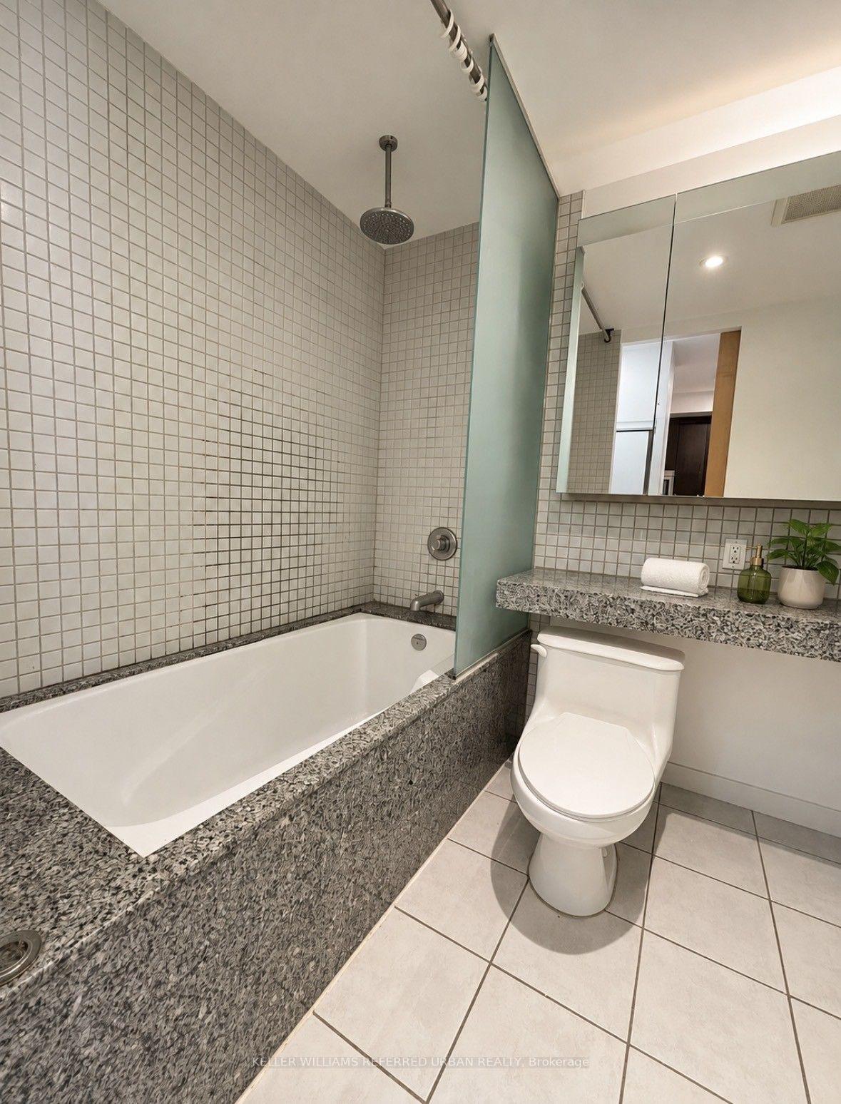 Photo 11 of Unit 504, 1 Shaw Street, Toronto, Niagara — HOMEH