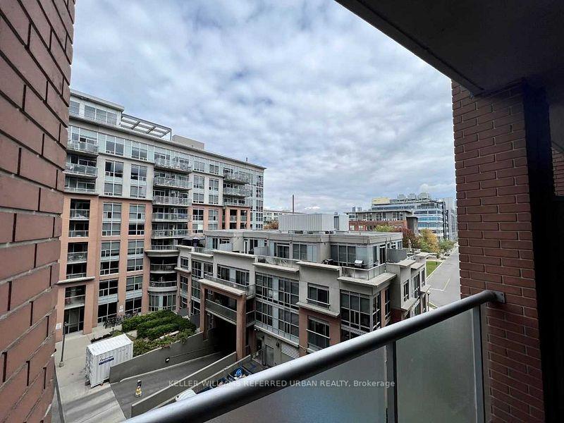 Photo 14 of Unit 504, 1 Shaw Street, Toronto, Niagara — HOMEH