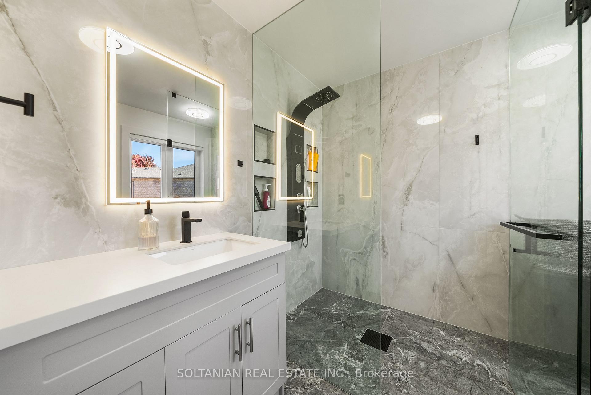 Photo 29 of 163 Wildberry Crescent, Vaughan, Vellore Village — HOMEH