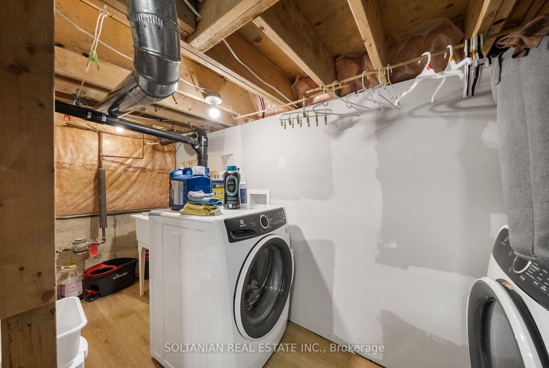 Photo 37 of 163 Wildberry Crescent, Vaughan, Vellore Village — HOMEH