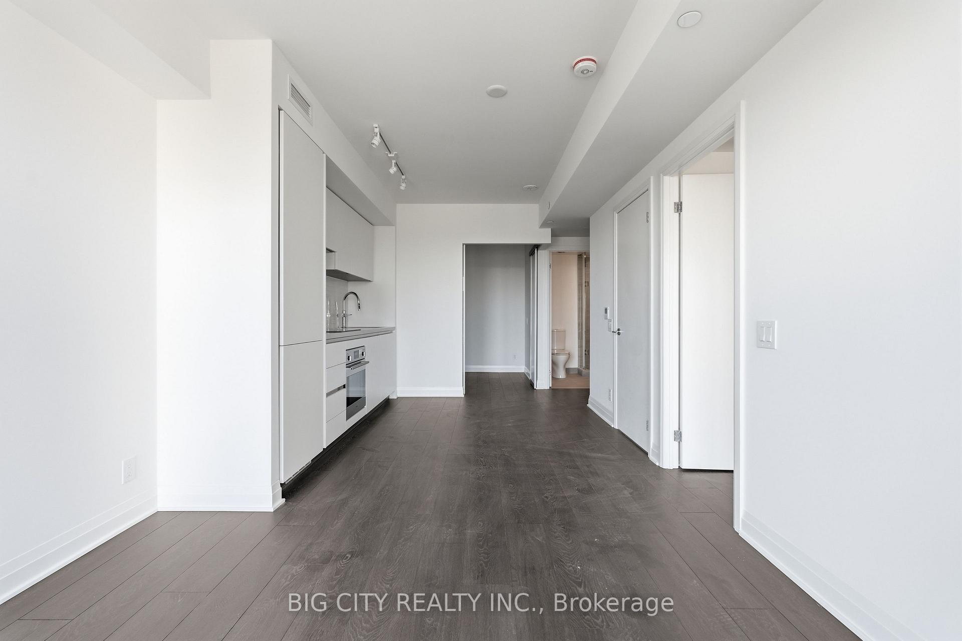 Photo 11 of Unit 611, 25 Frederick Todd Way, Toronto, Thorncliffe Park — HOMEH