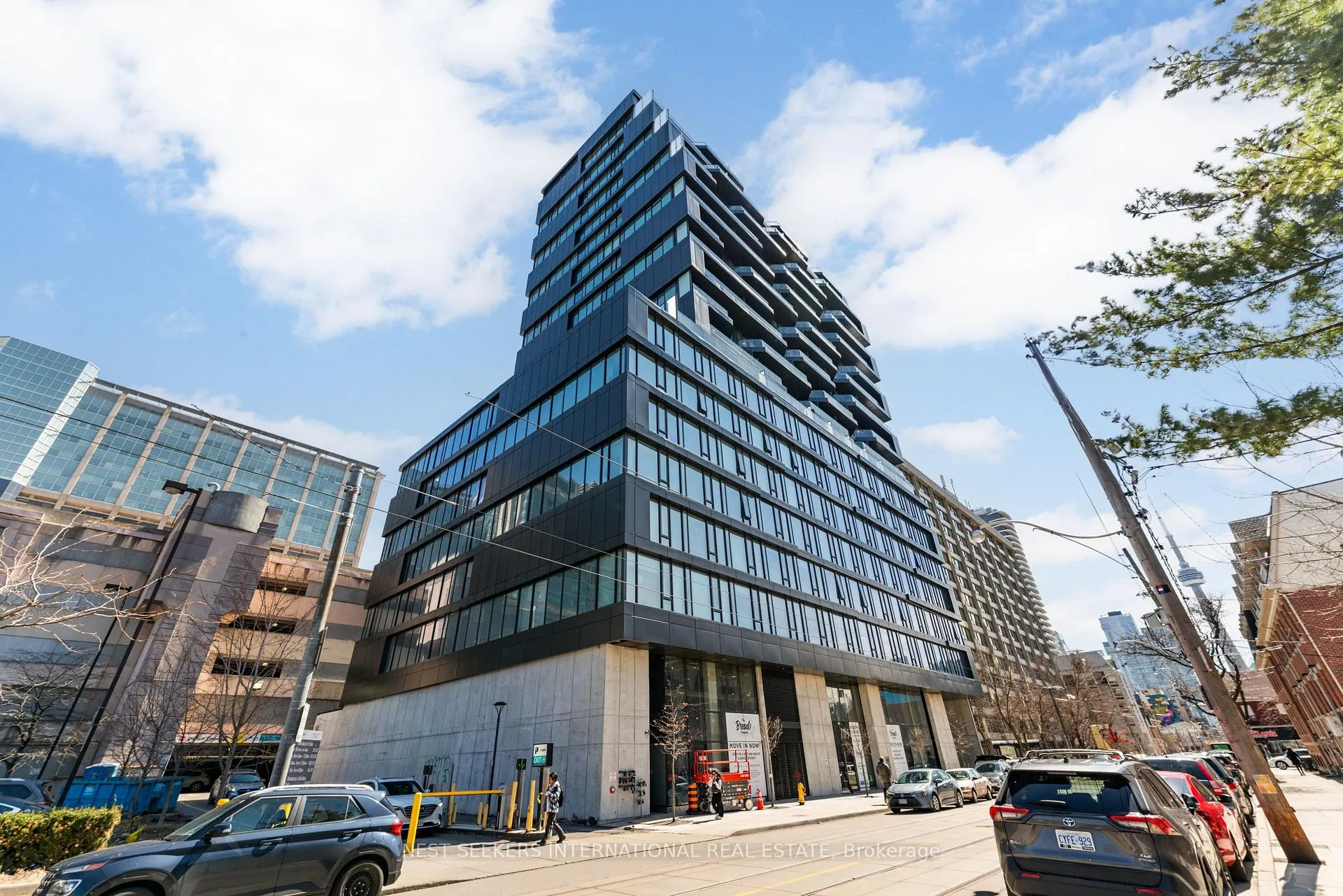 Front of Unit 314, 195 Mccaul Street
