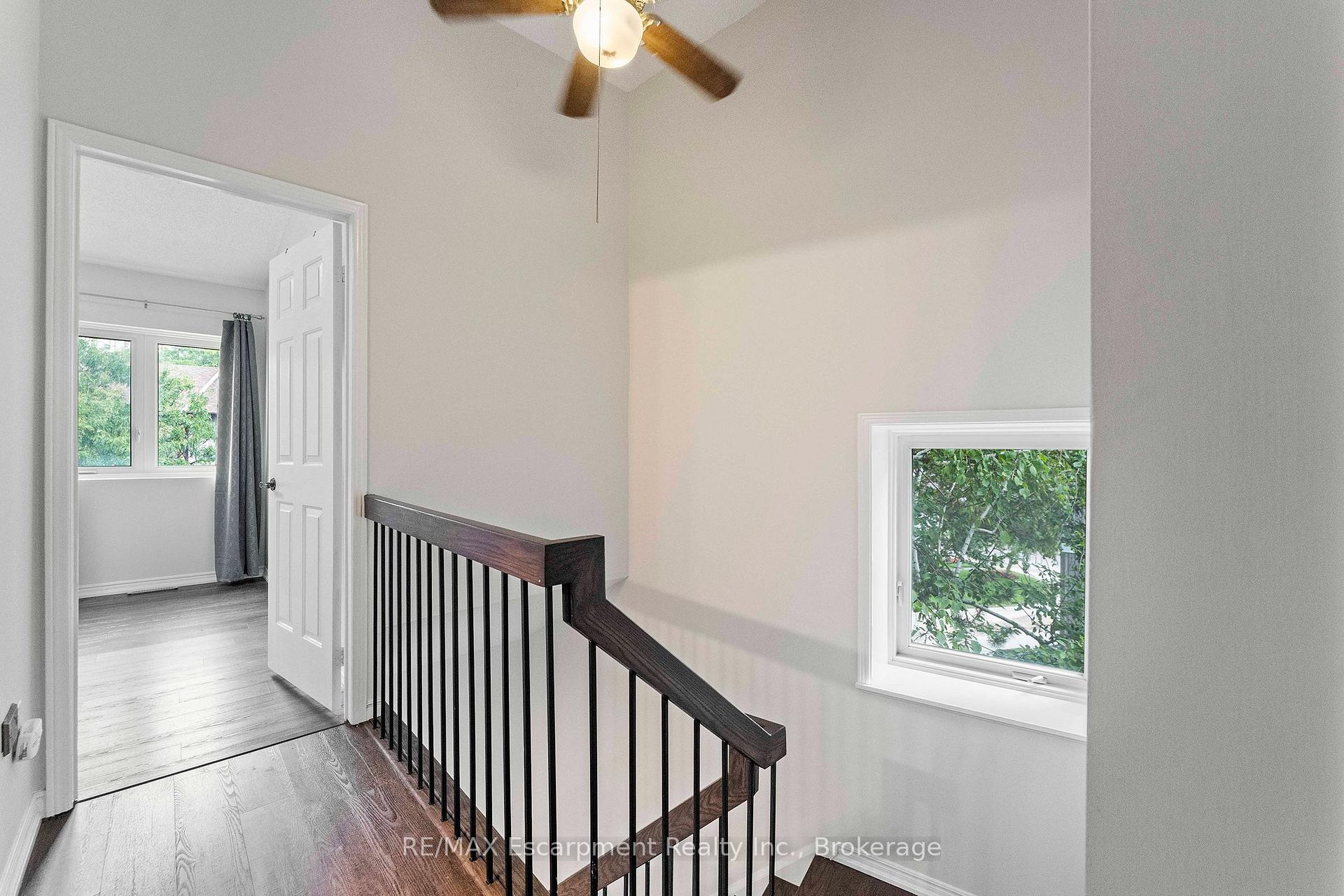Photo 22 of Unit 9, 1160 Walden Circle, Mississauga, Clarkson — HOMEH