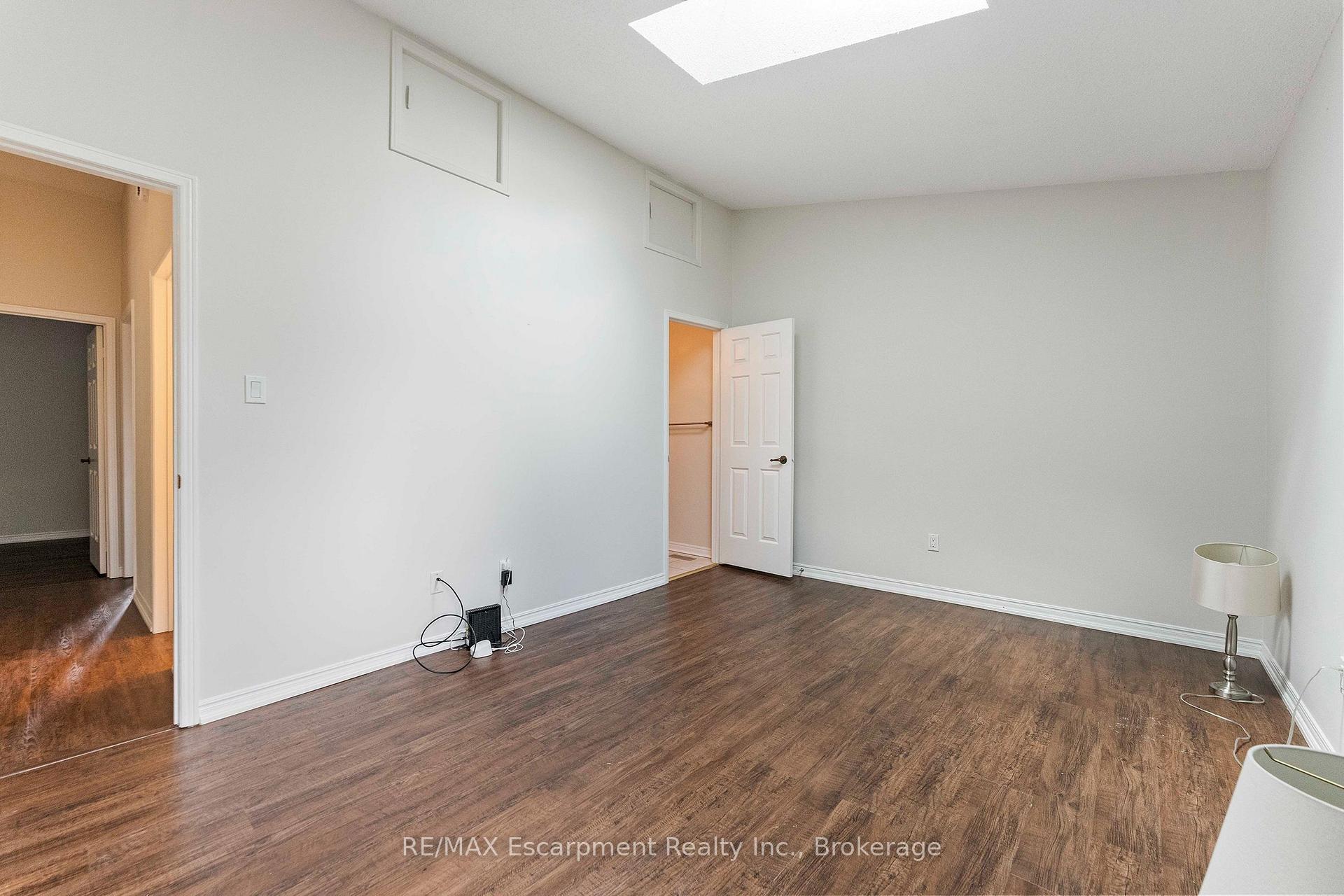 Photo 24 of Unit 9, 1160 Walden Circle, Mississauga, Clarkson — HOMEH