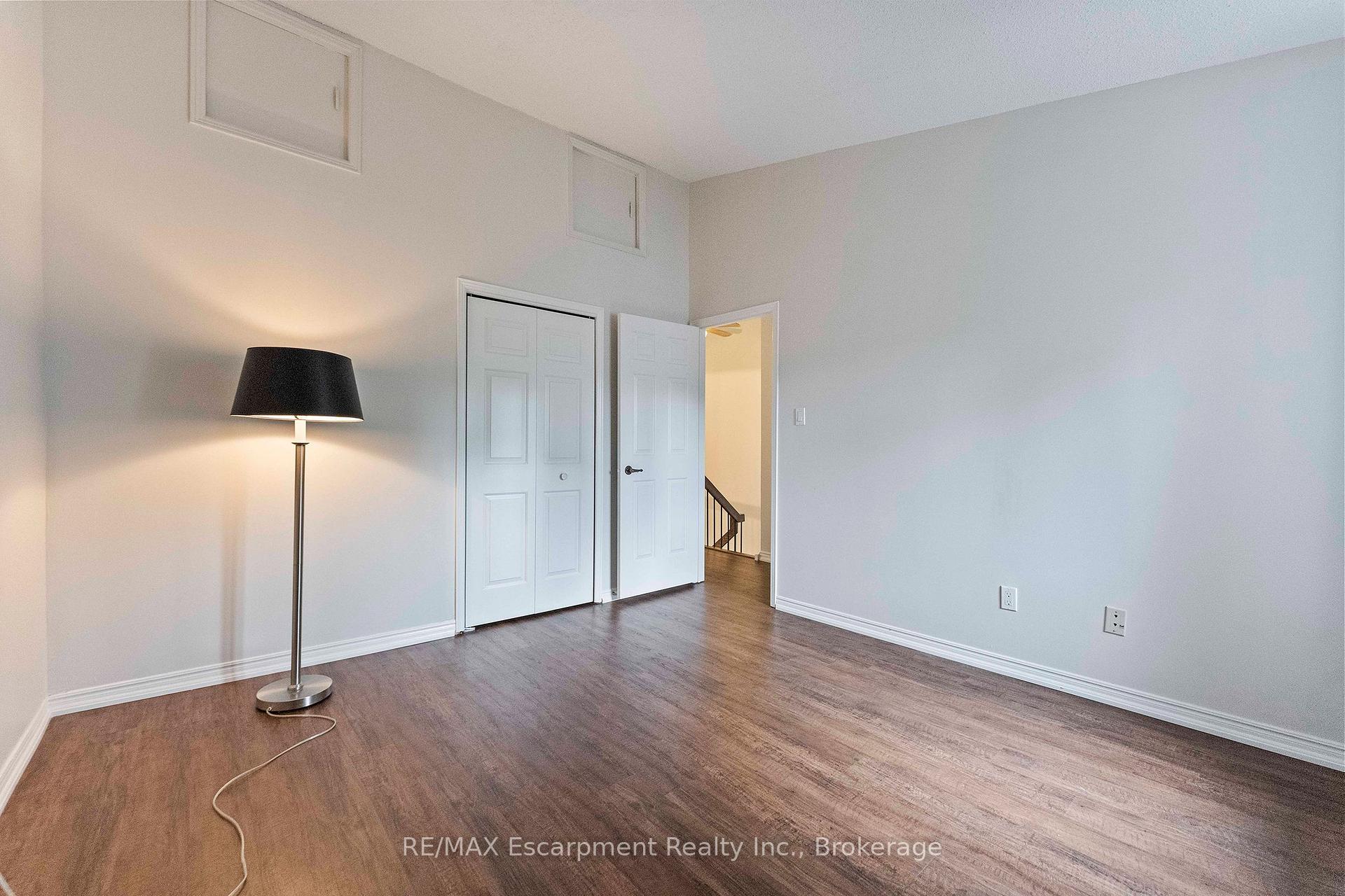 Photo 28 of Unit 9, 1160 Walden Circle, Mississauga, Clarkson — HOMEH
