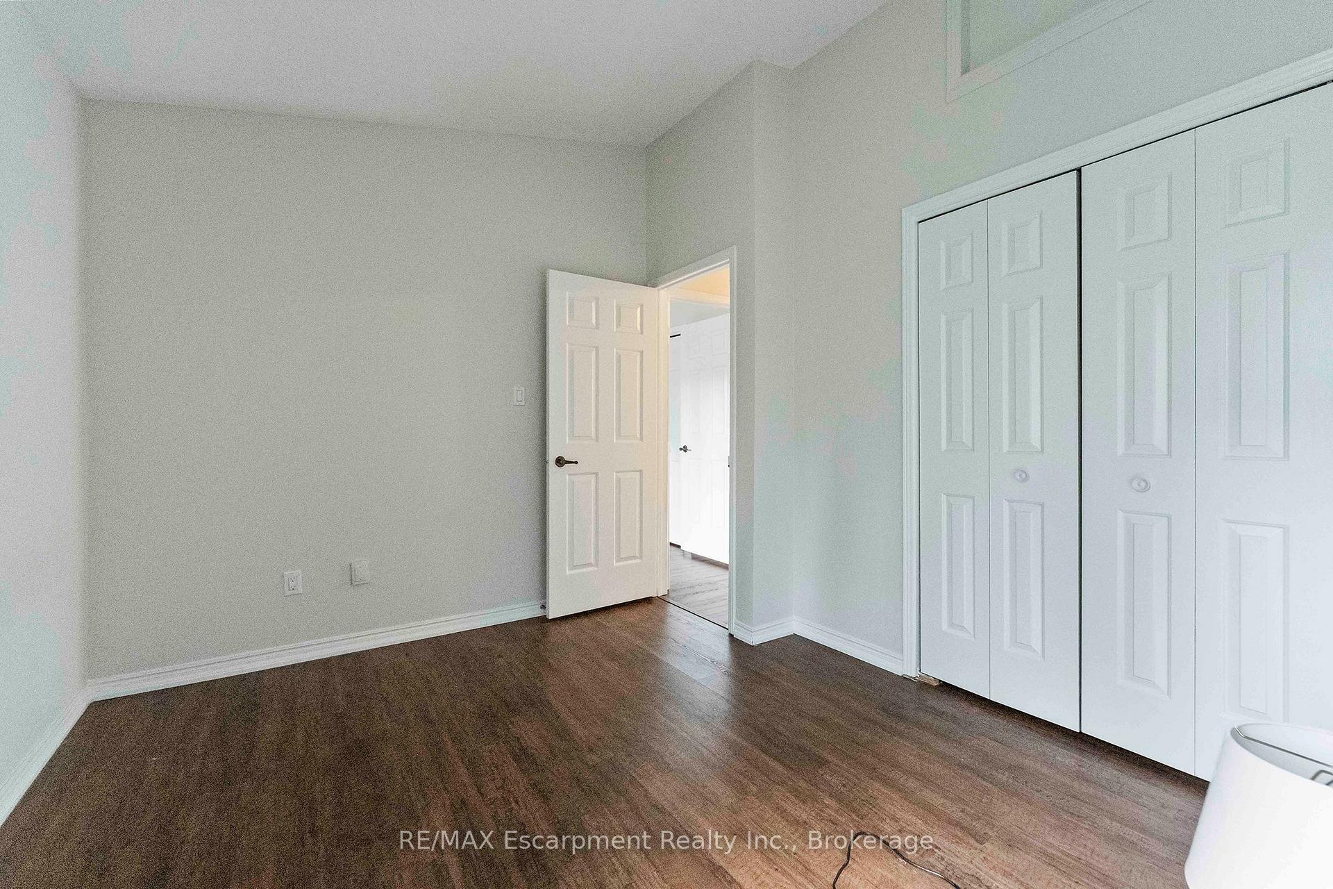 Photo 30 of Unit 9, 1160 Walden Circle, Mississauga, Clarkson — HOMEH