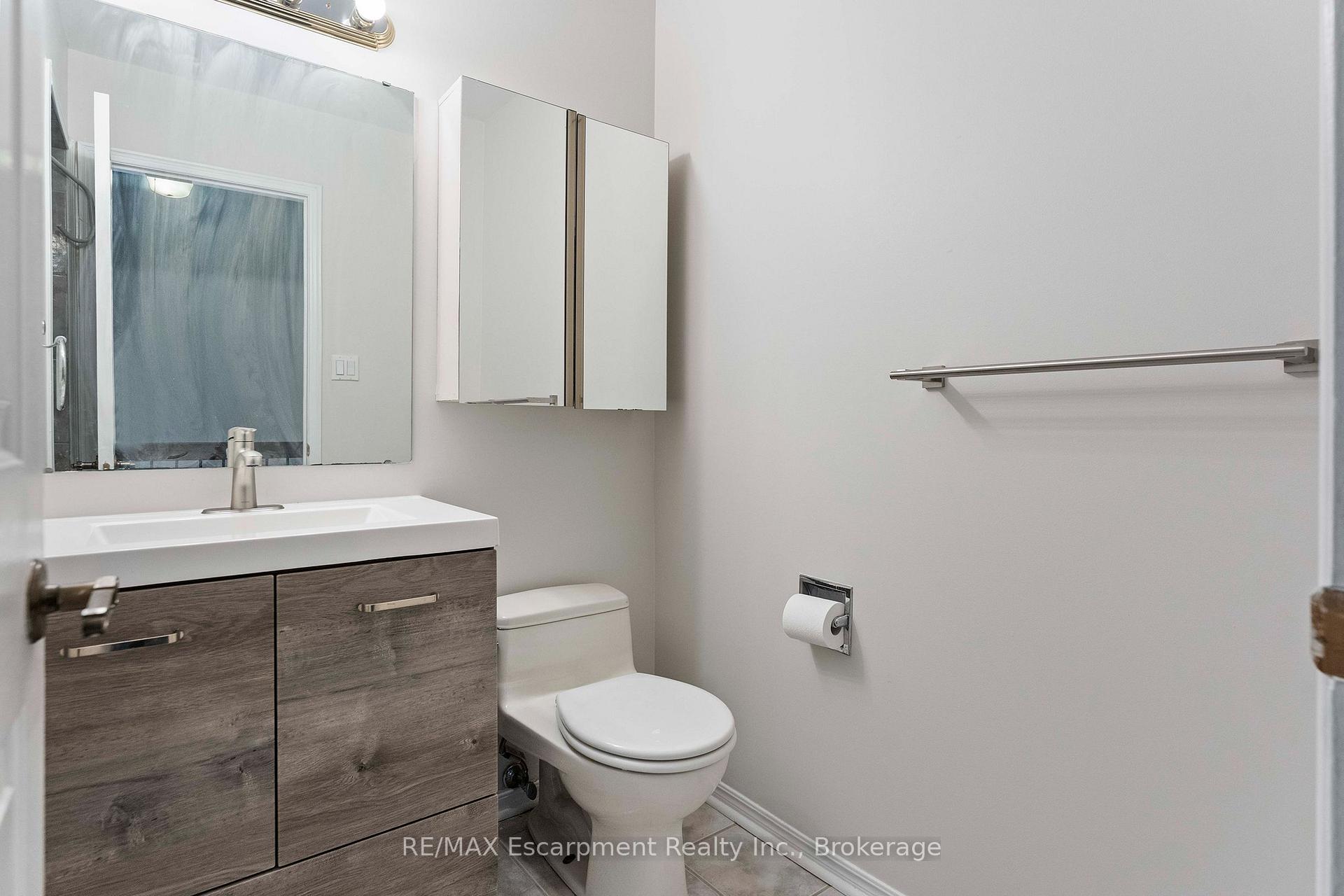 Photo 31 of Unit 9, 1160 Walden Circle, Mississauga, Clarkson — HOMEH