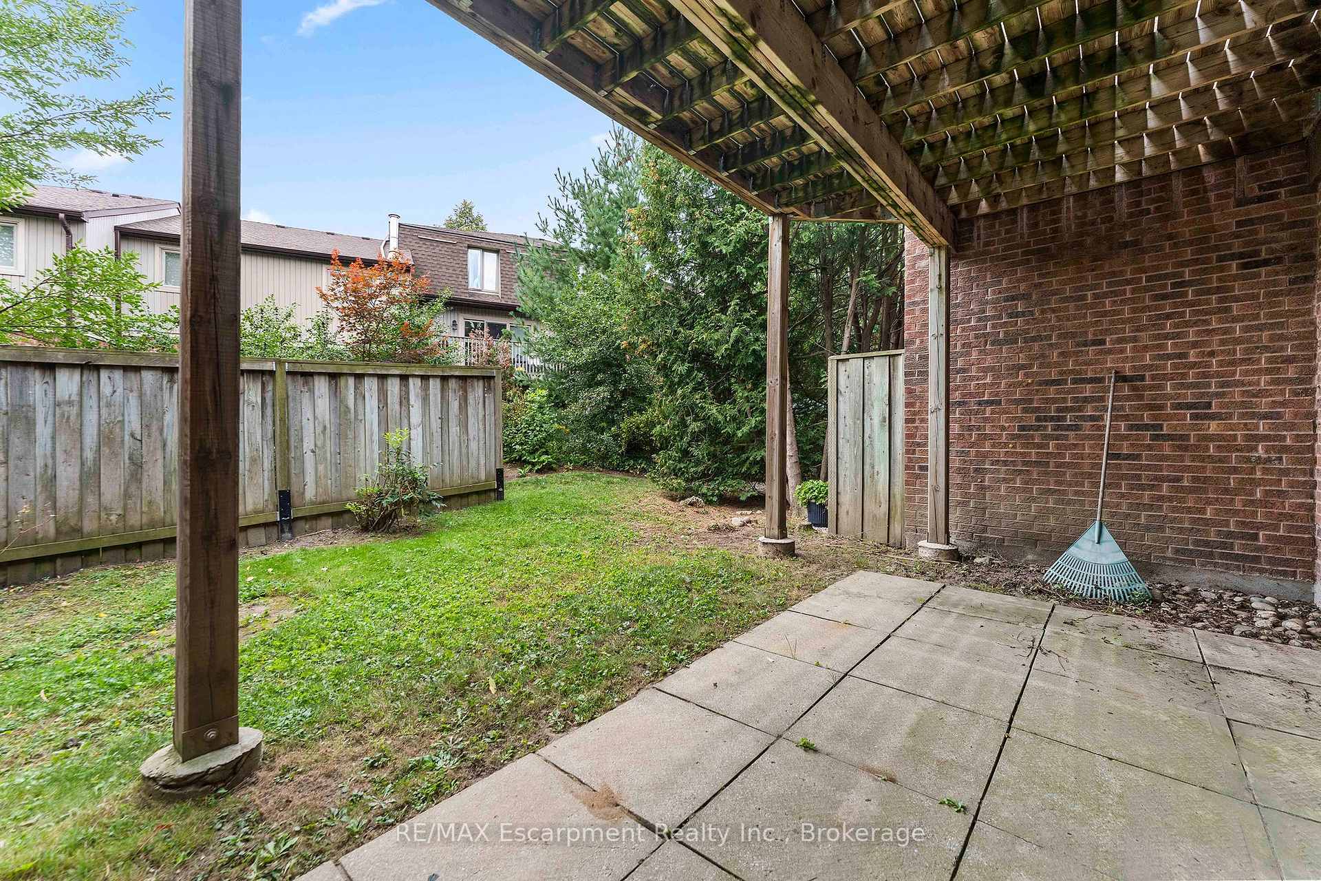 Photo 36 of Unit 9, 1160 Walden Circle, Mississauga, Clarkson — HOMEH