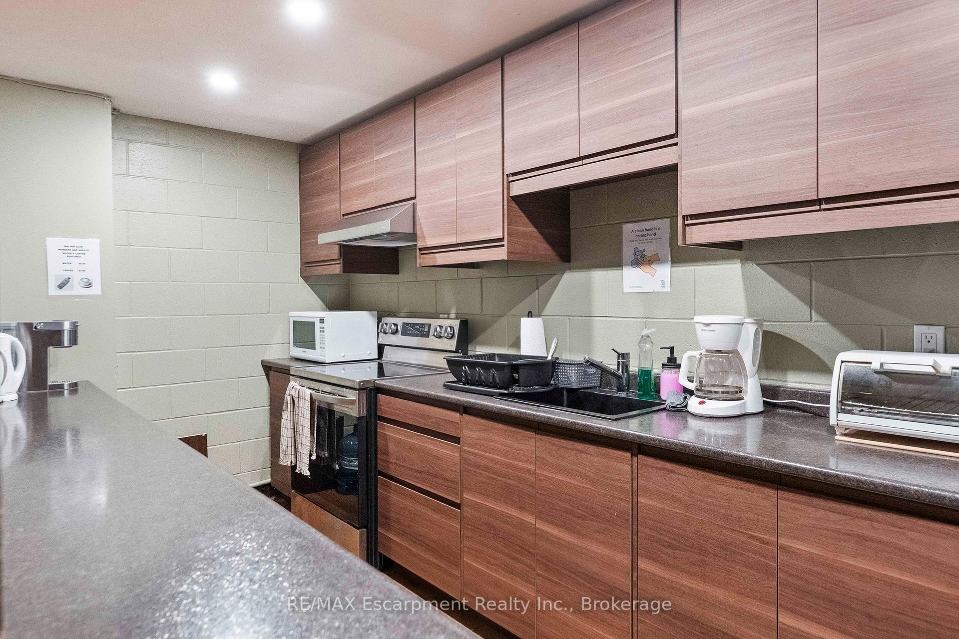 Photo 43 of Unit 9, 1160 Walden Circle, Mississauga, Clarkson — HOMEH