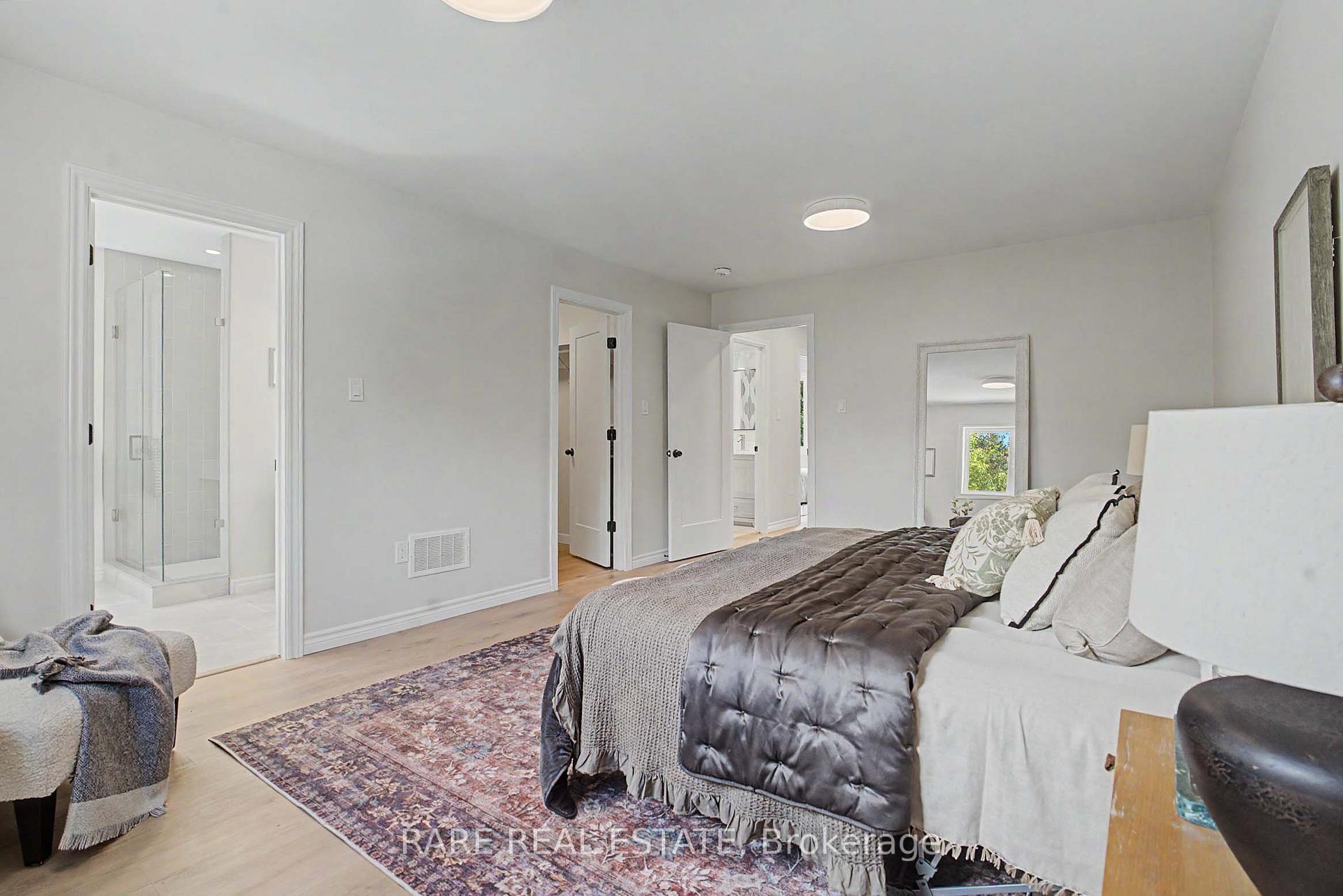 Photo 26 of 521 Hickory Avenue N, Whitby, Downtown Whitby — HOMEH