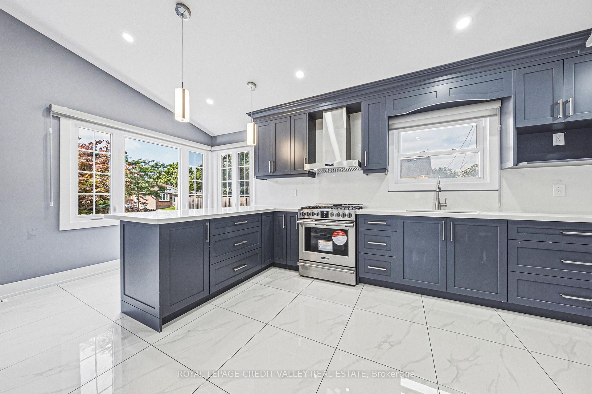 Photo 12 of 12 Stevenson Avenue, London, East N — HOMEH