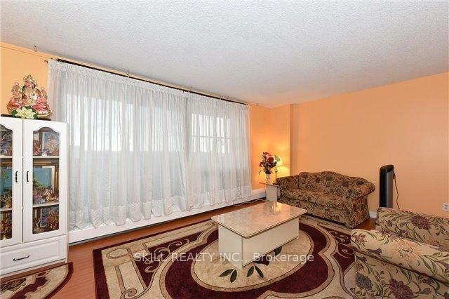 Photo 3 of Unit 1509, 5 San Romano Way, North York, Black Creek — HOMEH