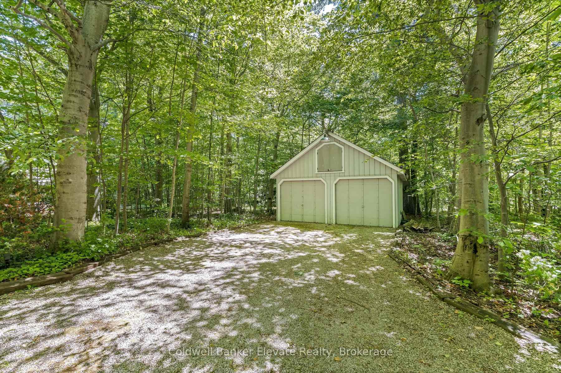 Photo 3 of 9761 Eighth Line, Halton Hills, Rural Halton Hills — HOMEH