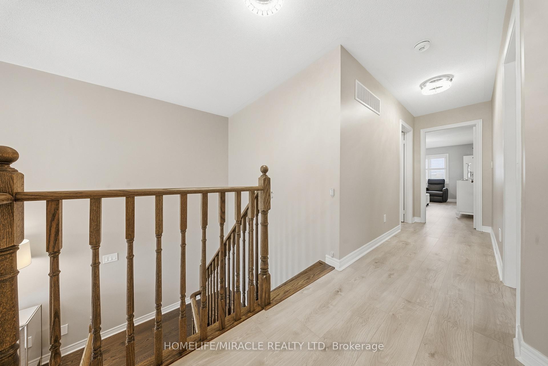 Photo 18 of 79 Willoughby Way, New Tecumseth, Alliston — HOMEH