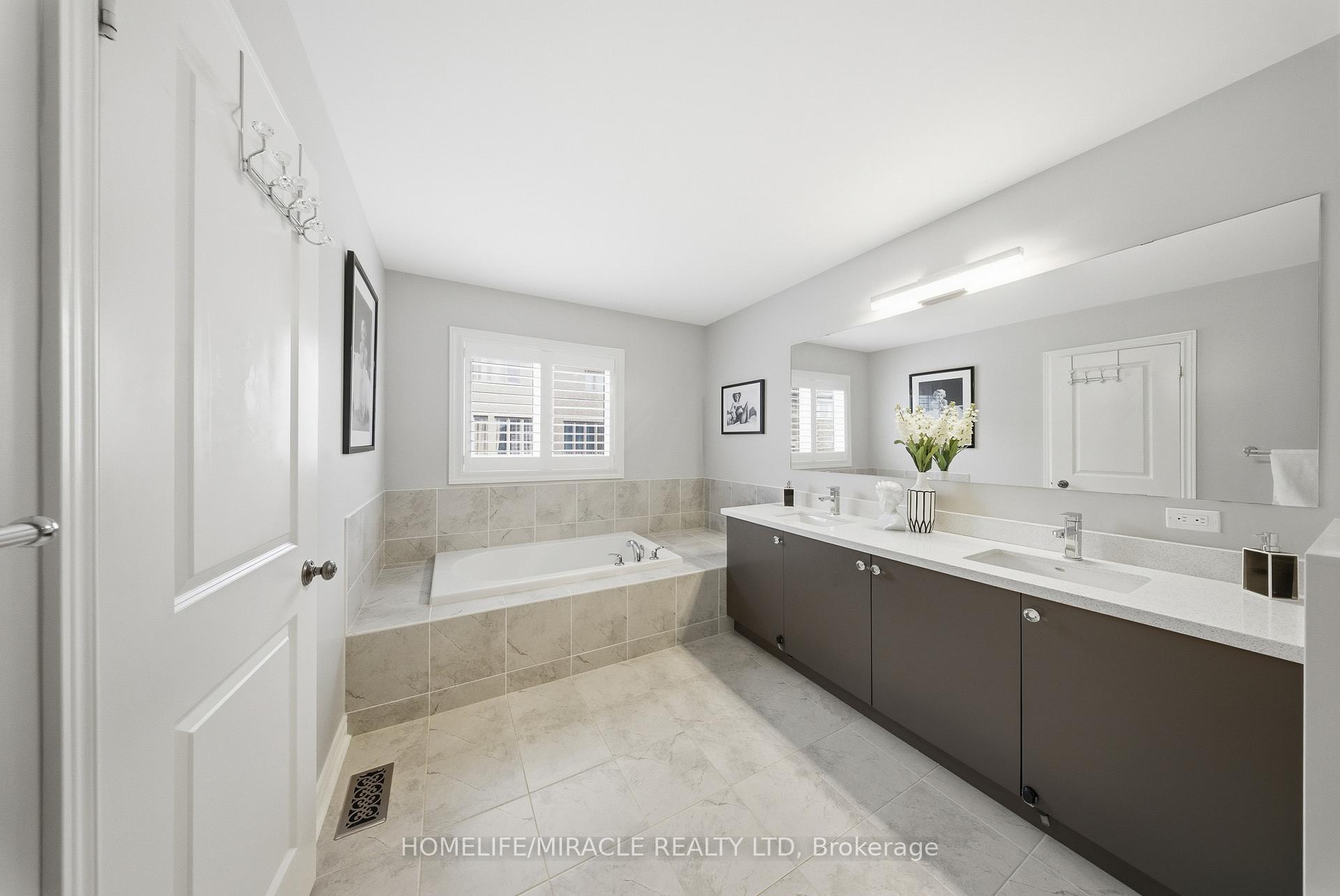 Photo 23 of 79 Willoughby Way, New Tecumseth, Alliston — HOMEH