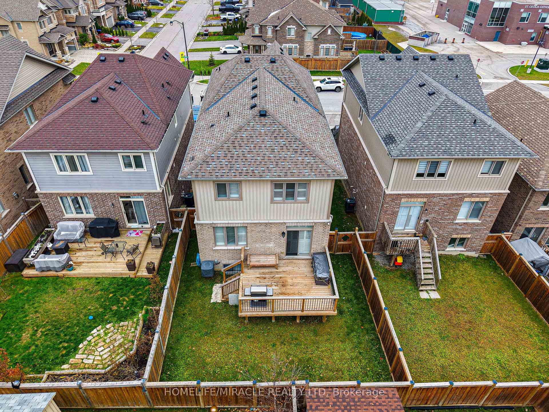 Photo 29 of 79 Willoughby Way, New Tecumseth, Alliston — HOMEH