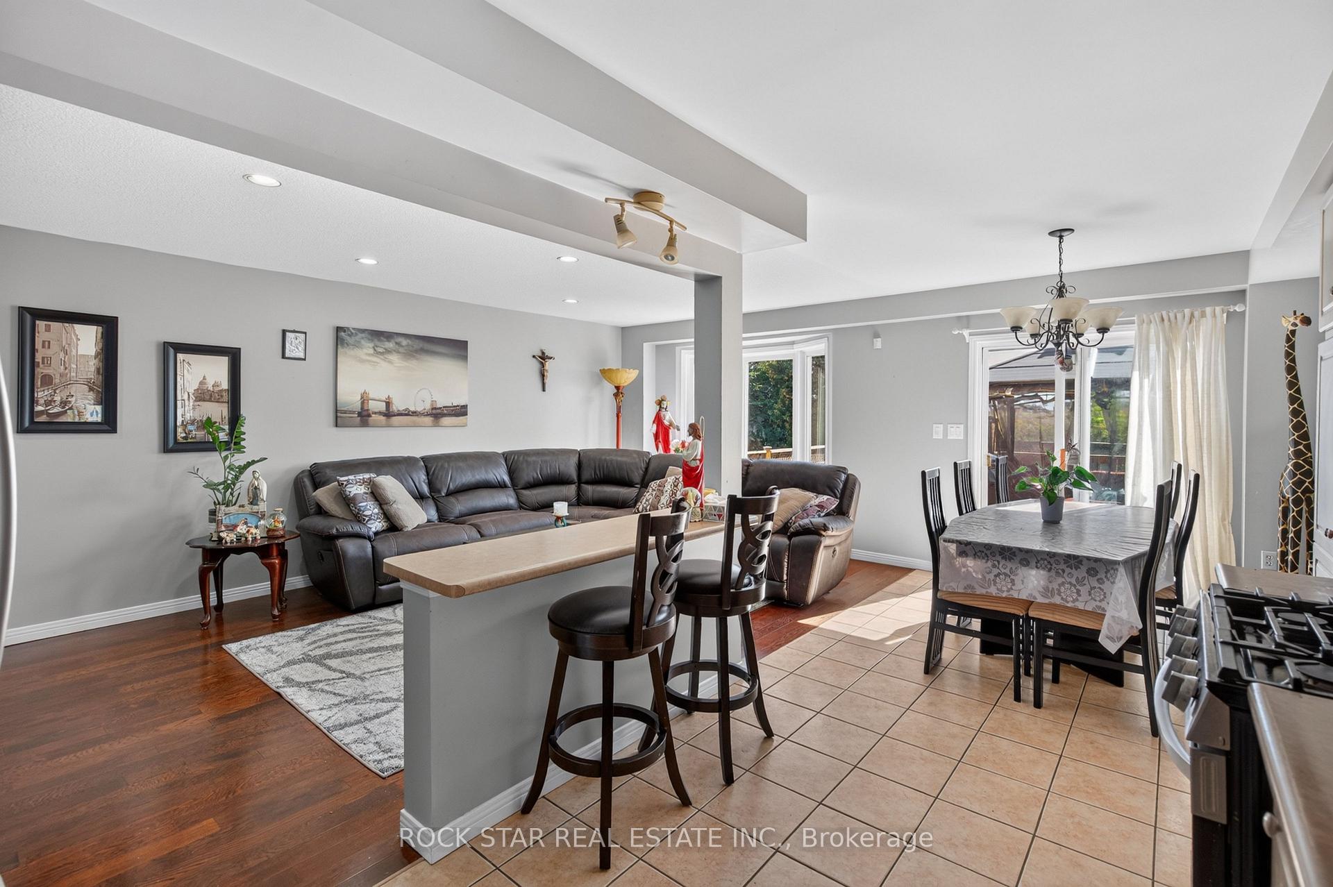 Photo 14 of 40 Fairhaven Drive, Hamilton, Stoney Creek — HOMEH