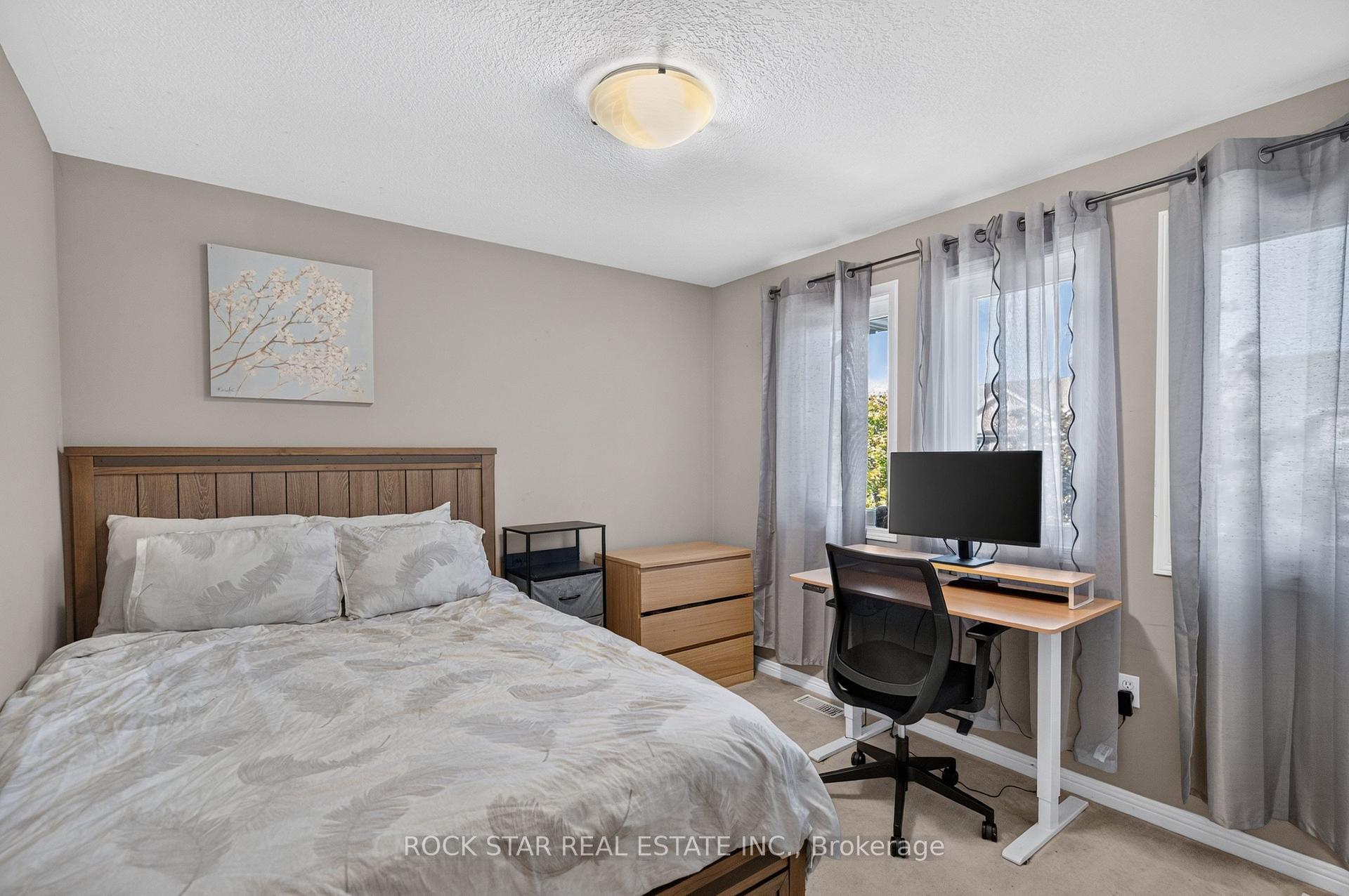 Photo 22 of 40 Fairhaven Drive, Hamilton, Stoney Creek — HOMEH