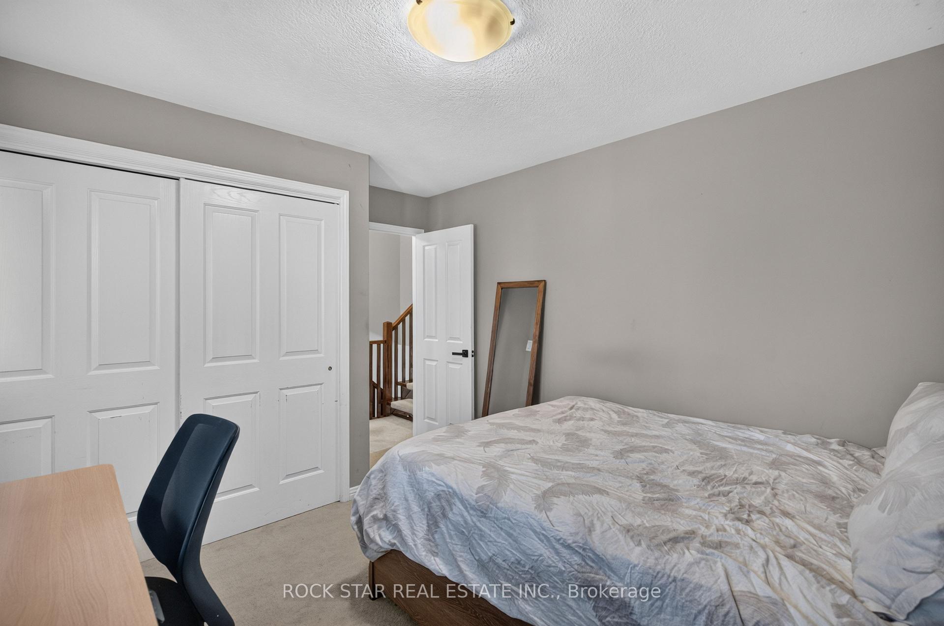 Photo 23 of 40 Fairhaven Drive, Hamilton, Stoney Creek — HOMEH