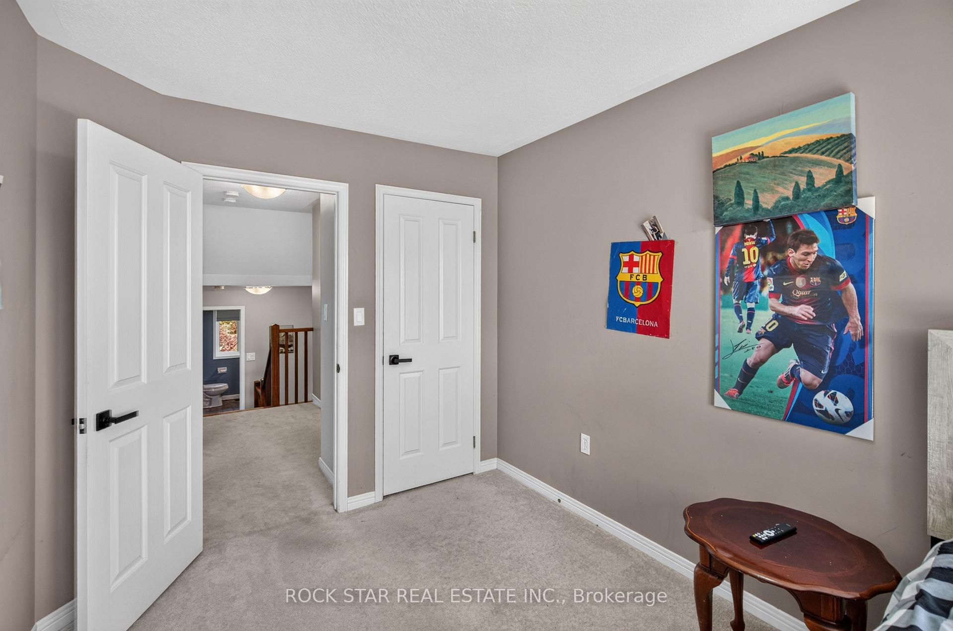 Photo 26 of 40 Fairhaven Drive, Hamilton, Stoney Creek — HOMEH