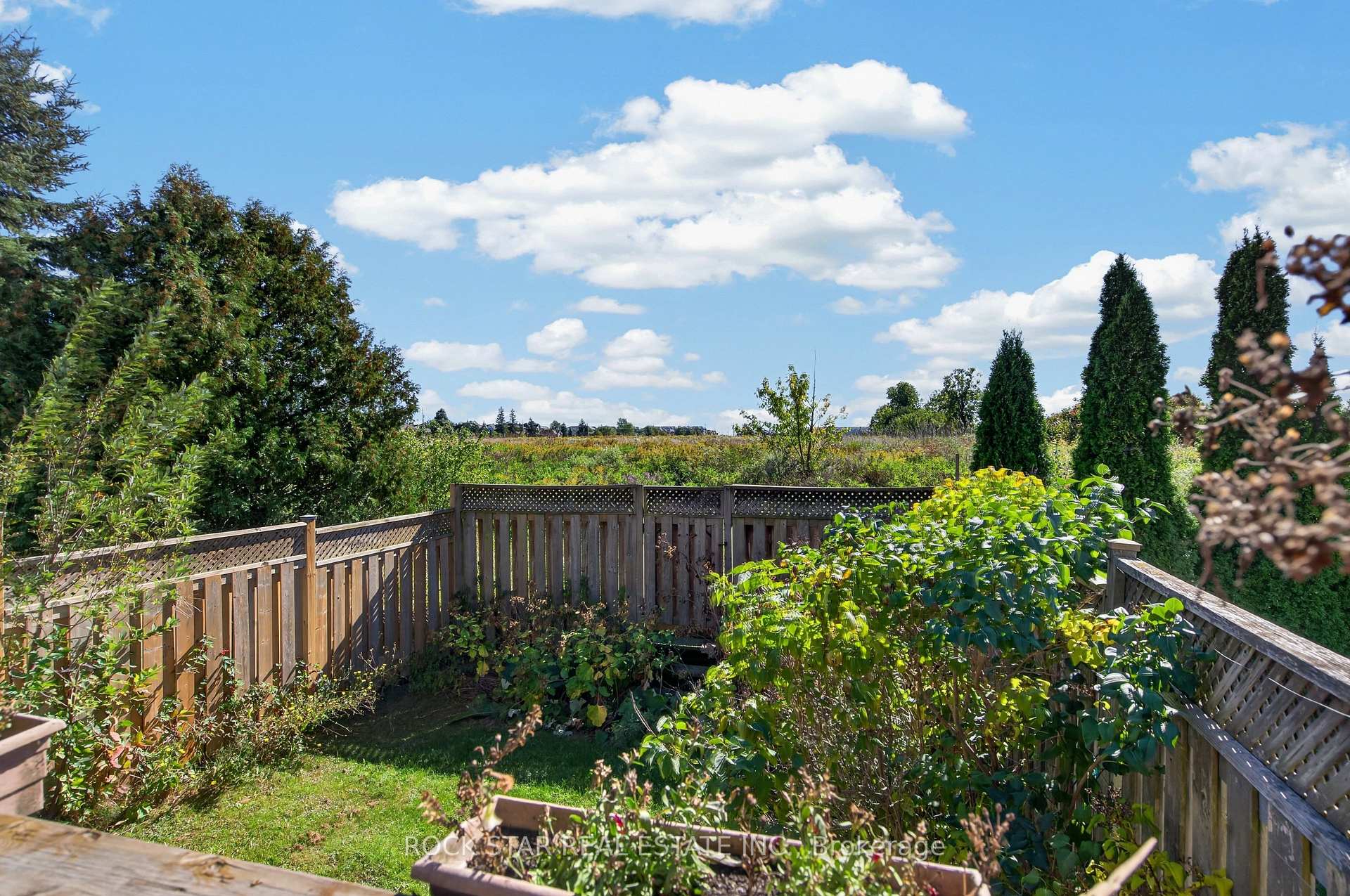 Photo 32 of 40 Fairhaven Drive, Hamilton, Stoney Creek — HOMEH
