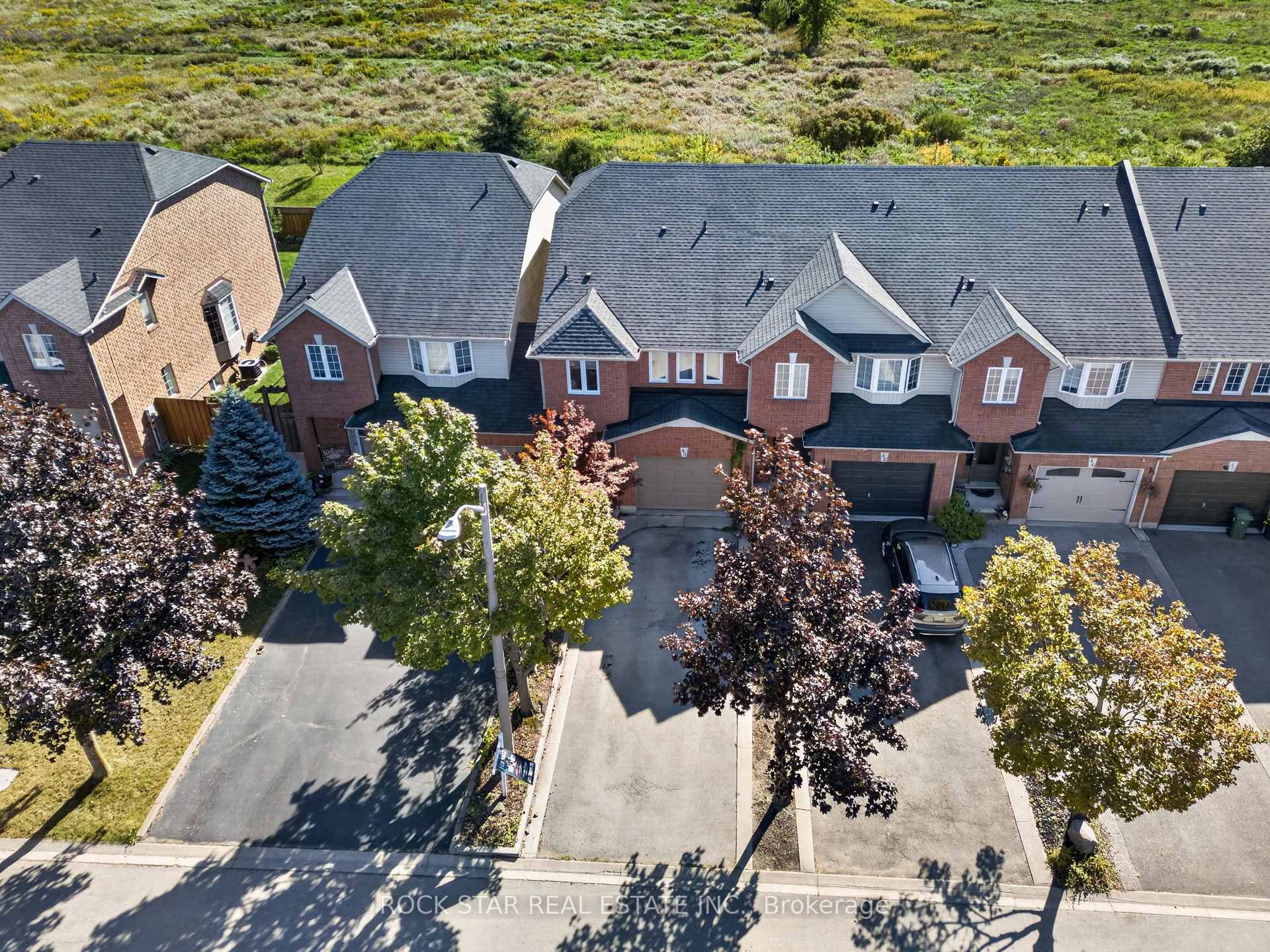 Photo 39 of 40 Fairhaven Drive, Hamilton, Stoney Creek — HOMEH