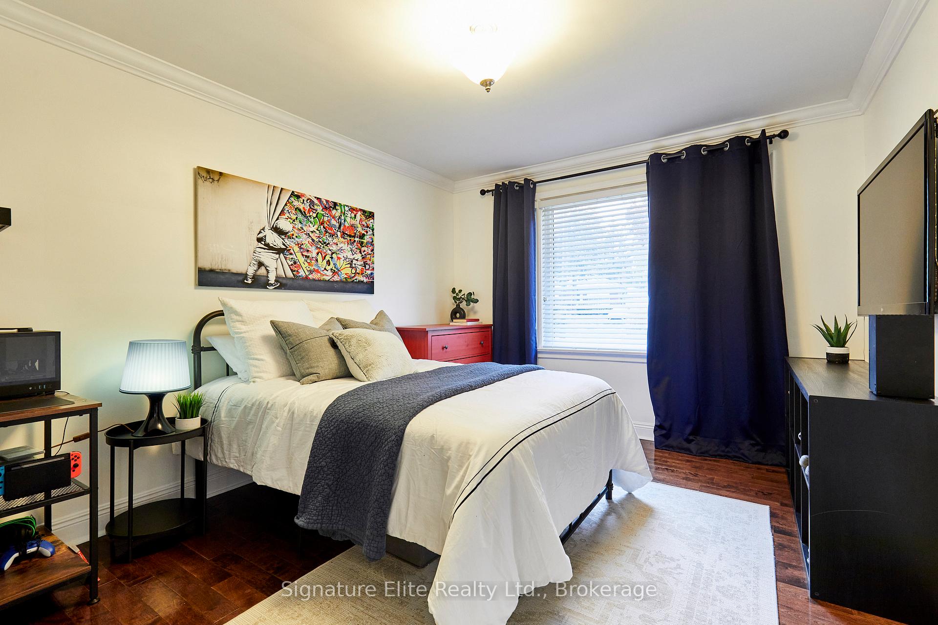 Photo 12 of 3 Kingsmere Crescent, Scarborough, Scarborough Village — HOMEH