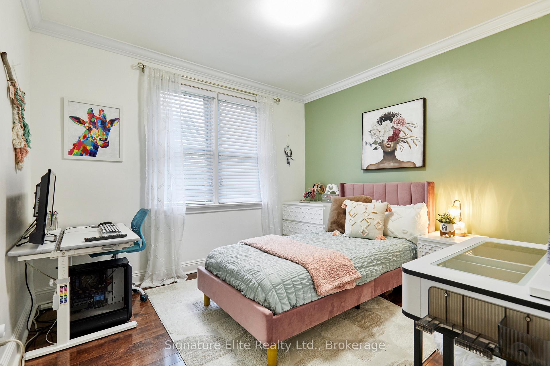 Photo 14 of 3 Kingsmere Crescent, Scarborough, Scarborough Village — HOMEH