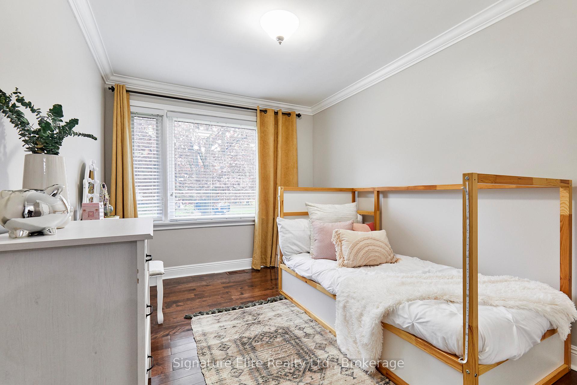Photo 17 of 3 Kingsmere Crescent, Scarborough, Scarborough Village — HOMEH