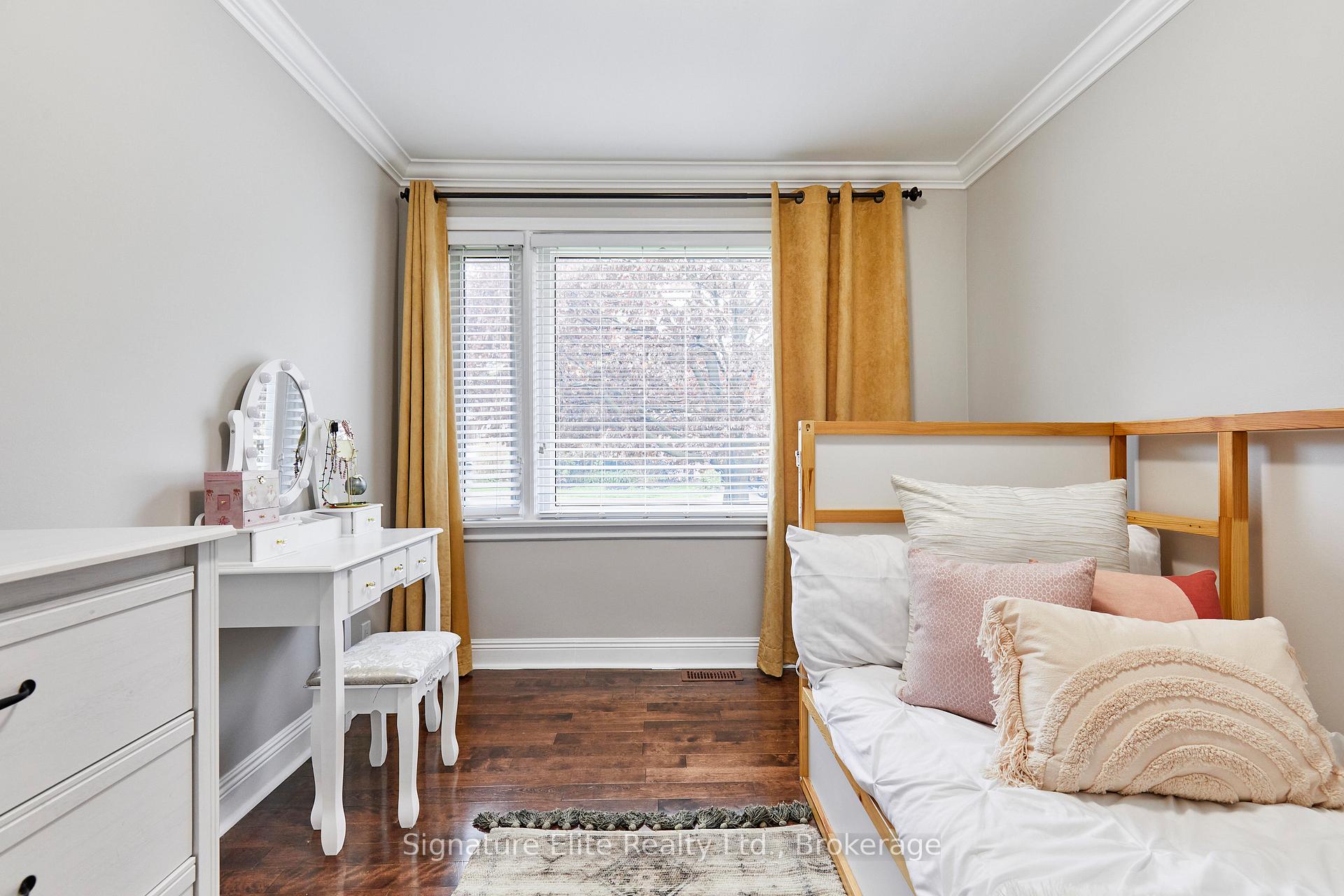 Photo 18 of 3 Kingsmere Crescent, Scarborough, Scarborough Village — HOMEH