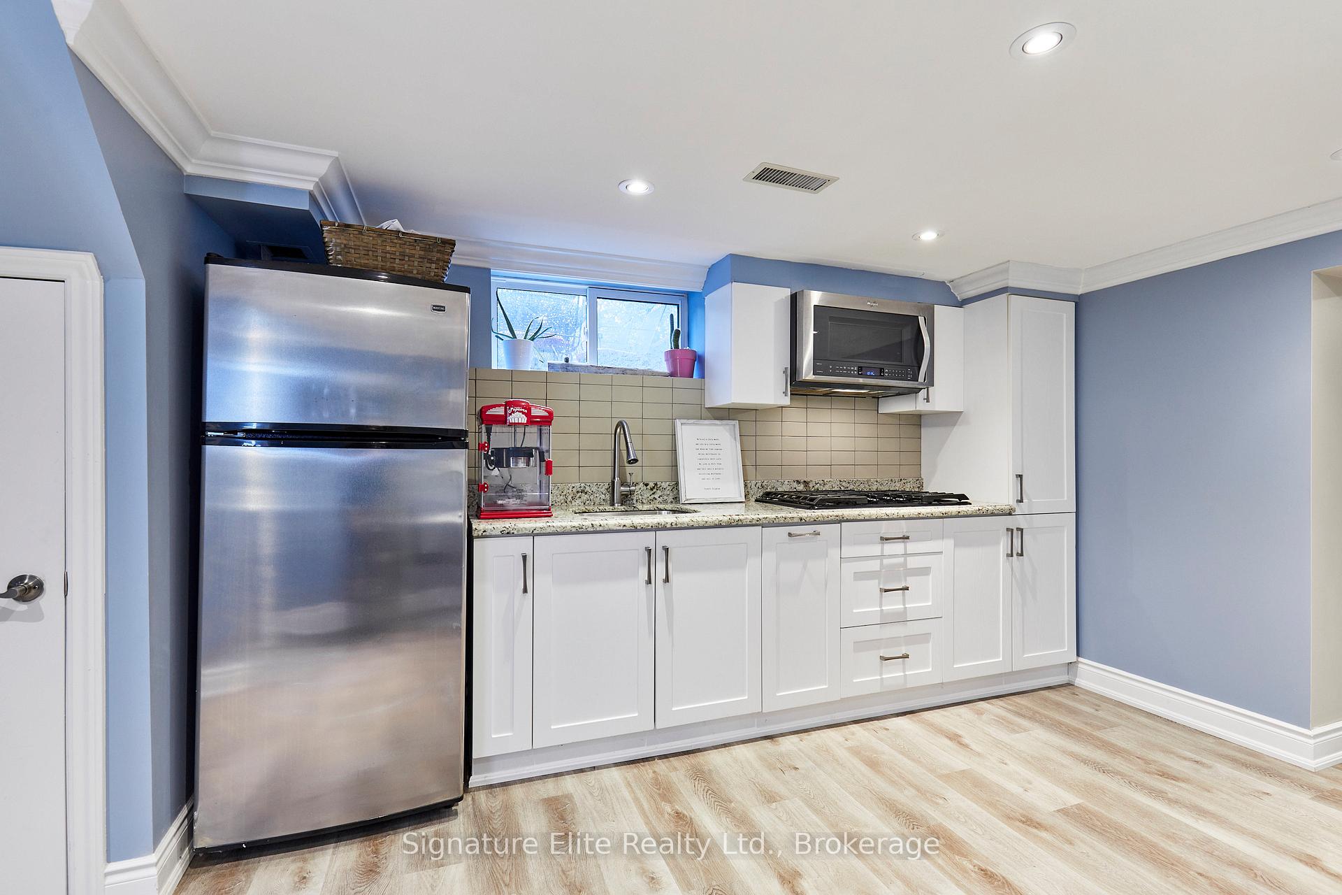 Photo 21 of 3 Kingsmere Crescent, Scarborough, Scarborough Village — HOMEH