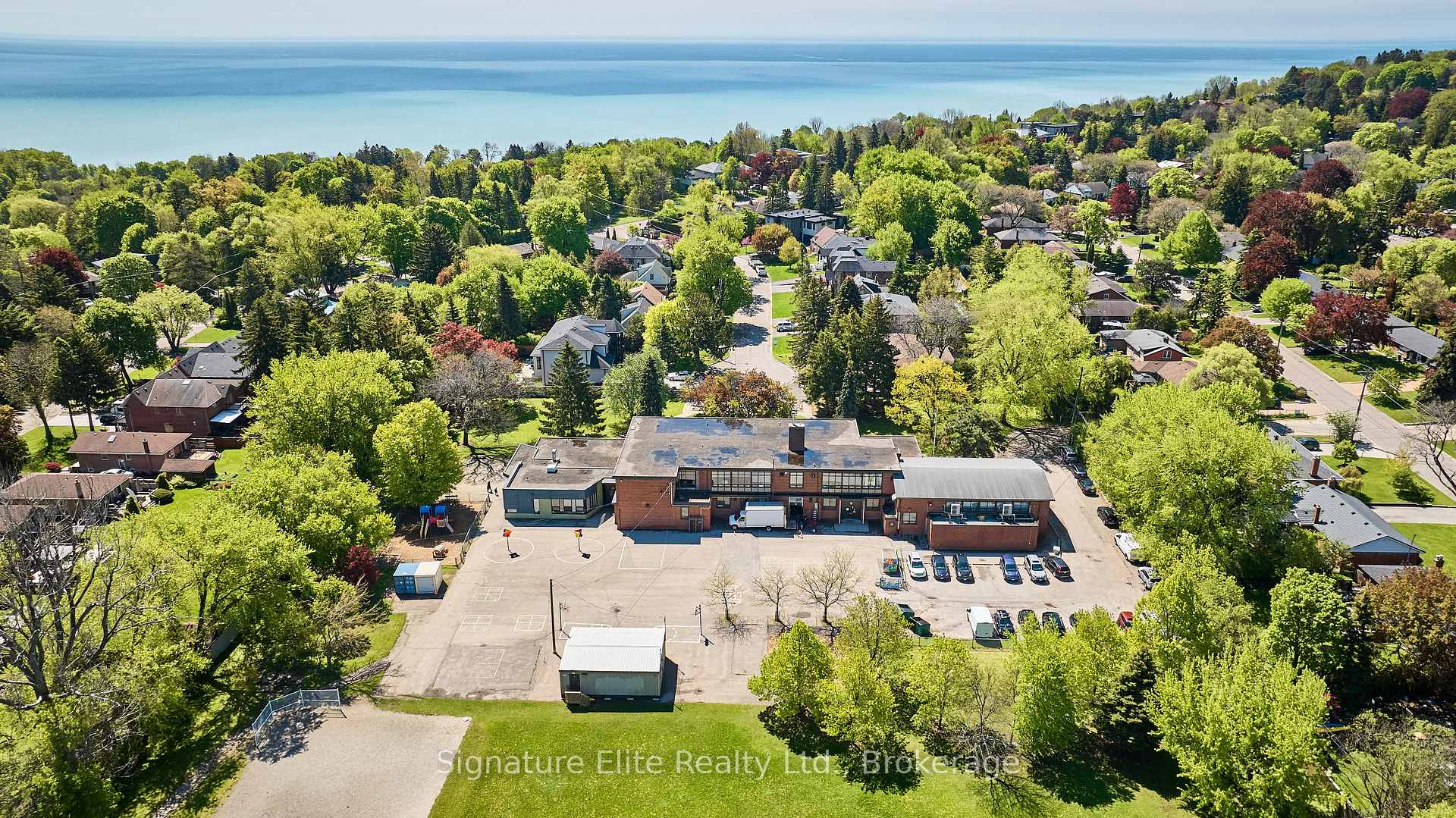 Photo 47 of 3 Kingsmere Crescent, Scarborough, Scarborough Village — HOMEH