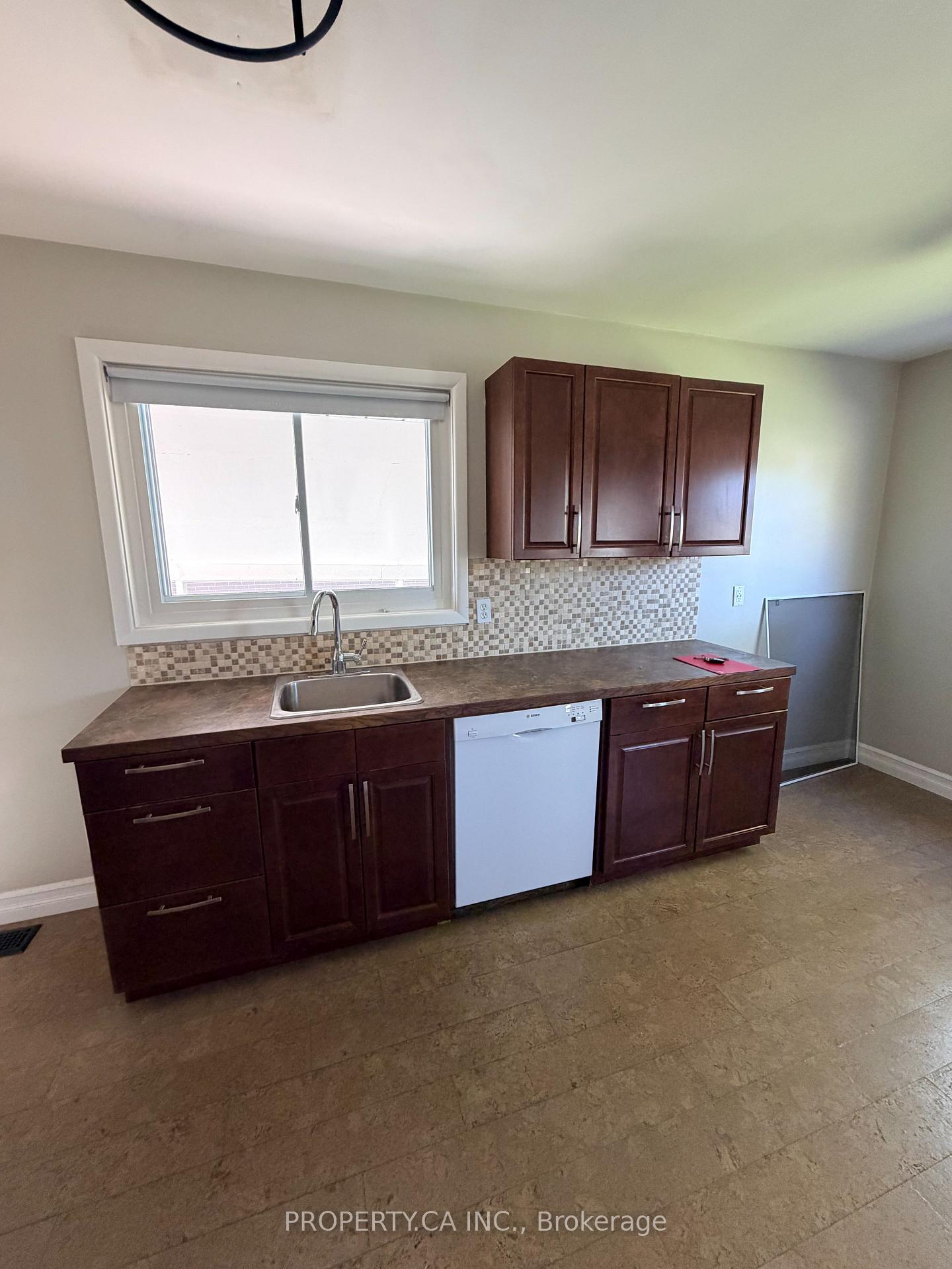 Photo 7 of 21 Nelles Avenue, Quinte West, Sidney Ward — HOMEH
