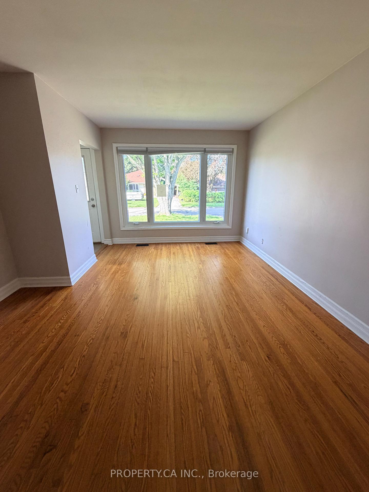 Photo 8 of 21 Nelles Avenue, Quinte West, Sidney Ward — HOMEH