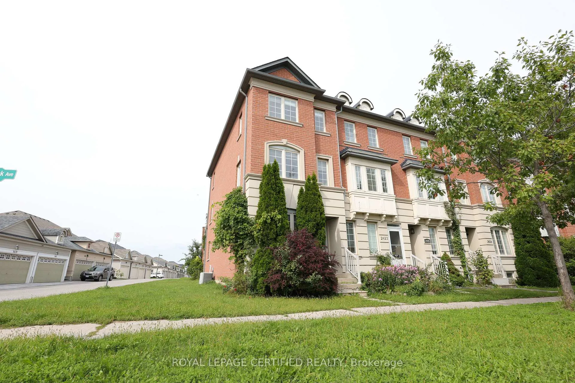 Photo 2 of 2420 Bur Oak Avenue, Markham, Cornell — HOMEH