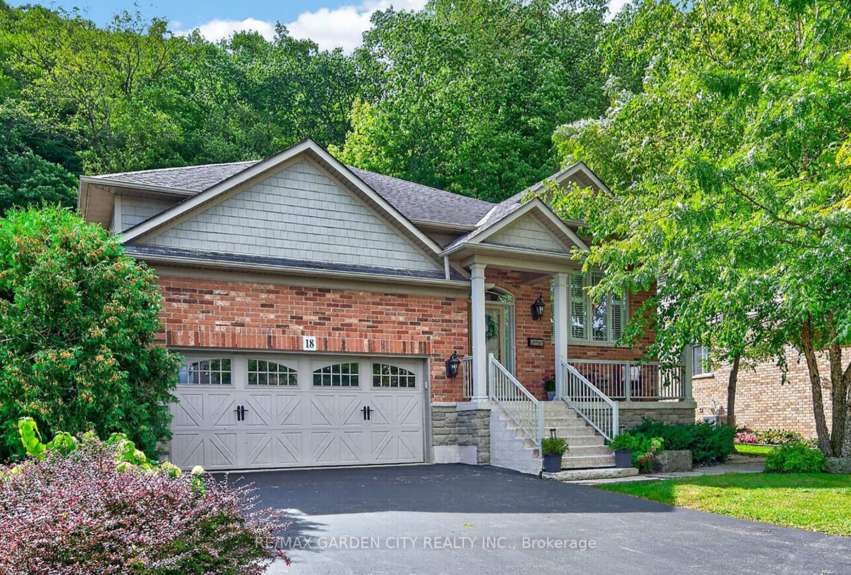 Photo of 18 Heathcote Court